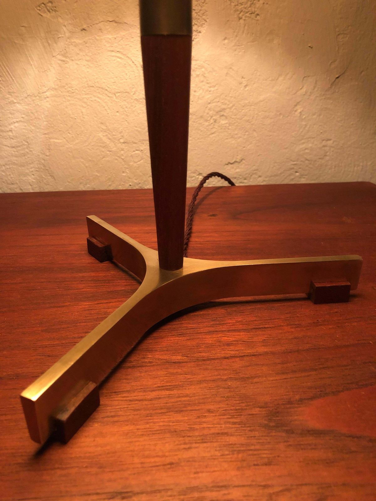 photo buy Midcentury Jo Hammerborg President Table Lamp For Fog & Mørup In Teak And Brass