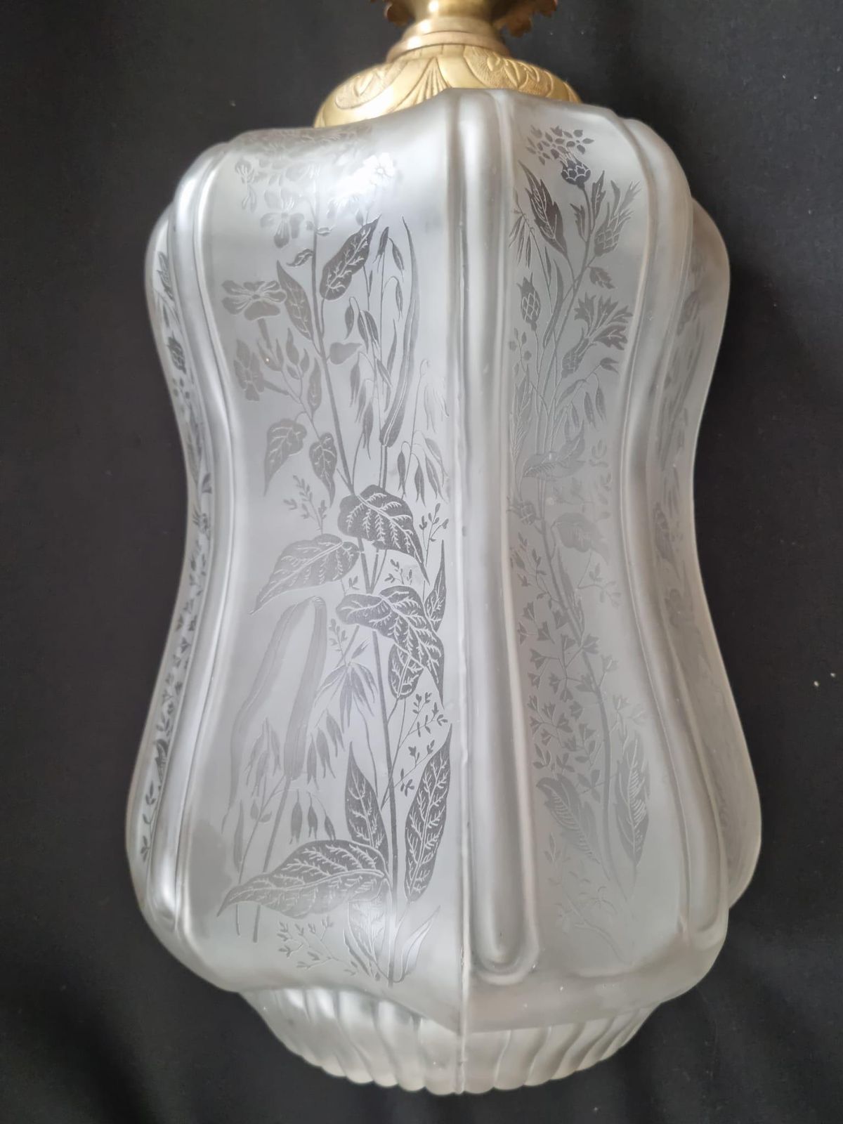 photo vintage Large Antique French Art Nouveau Pedant Light 1910 Floral Glass Light Chandelier
