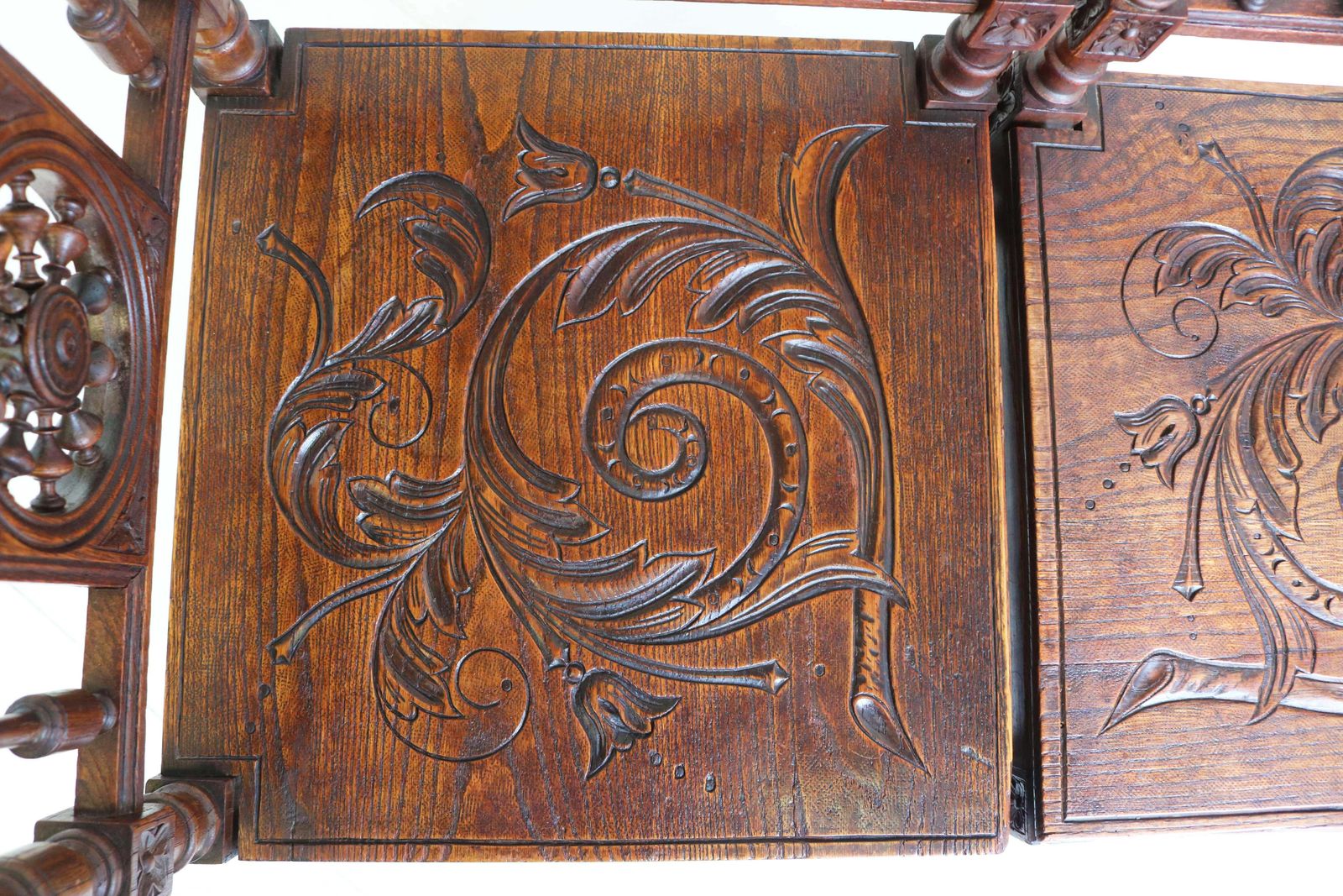 Meubels Set Antieke 19e Eeuwse Franse Hoekstoelen – Breton Bretagne Renaissance Eiken photo