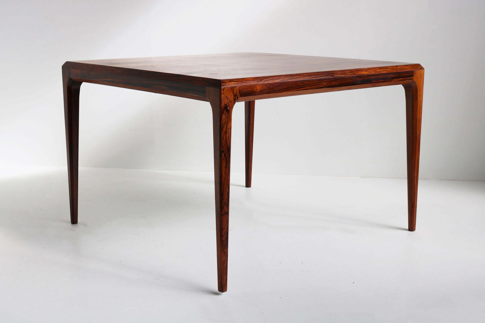 Rozenhouten Salontafel Van Johannes Andersen Voor Cfc Silkeborg, Ca. Jaren 1950 photo furniture