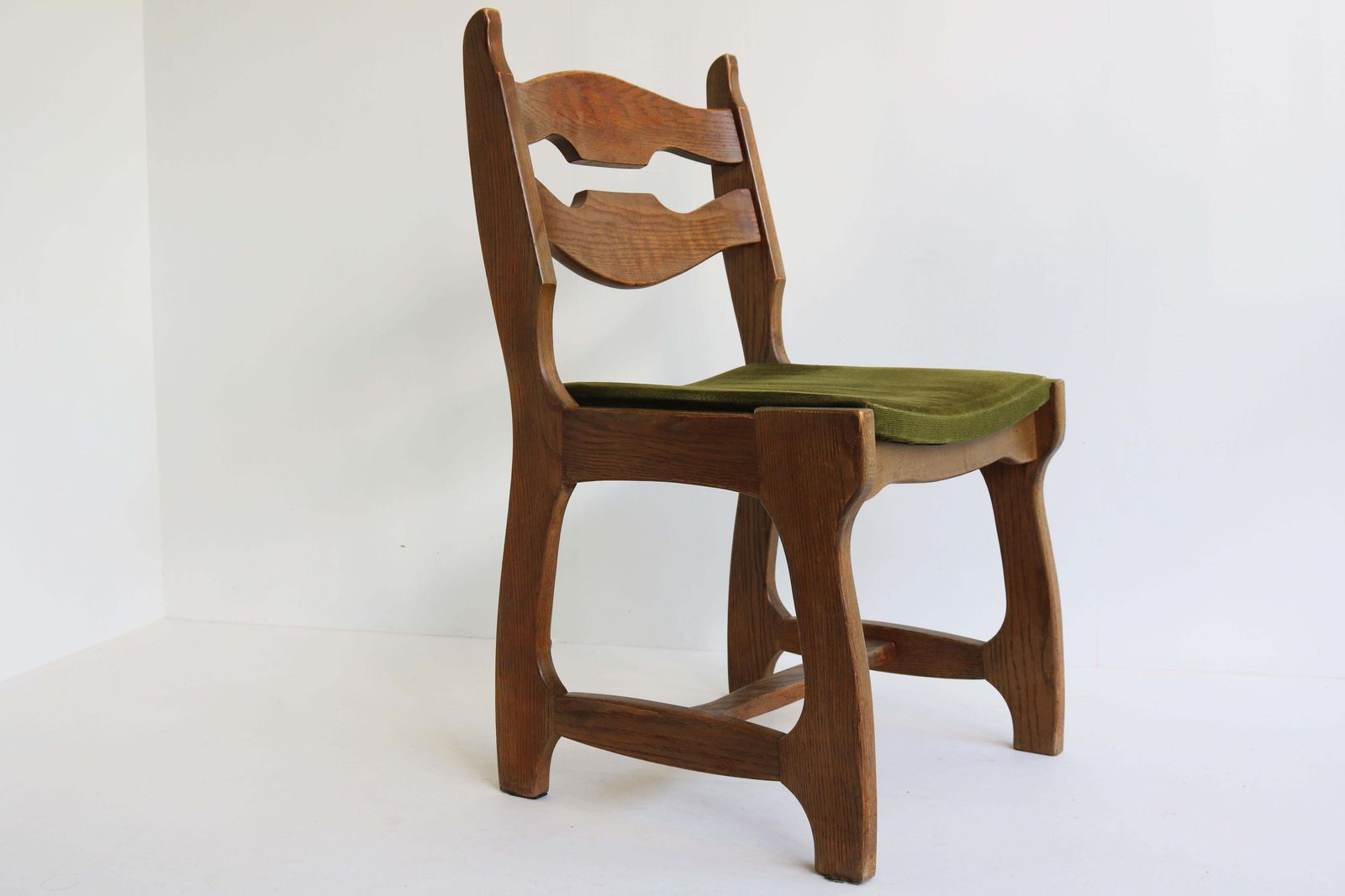Set Of 4 Mid Century Oak Dining Chairs photo 3203.0
