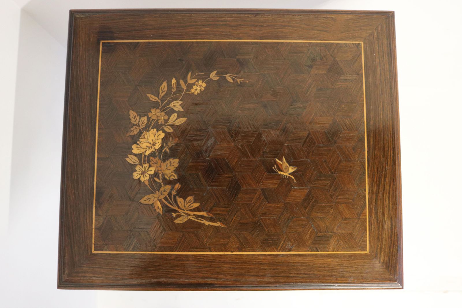 photo furniture Antiek Frans Art Nouveau Nestelset In Japonisme Stijl, Ca. 1890 – Bijzettafels