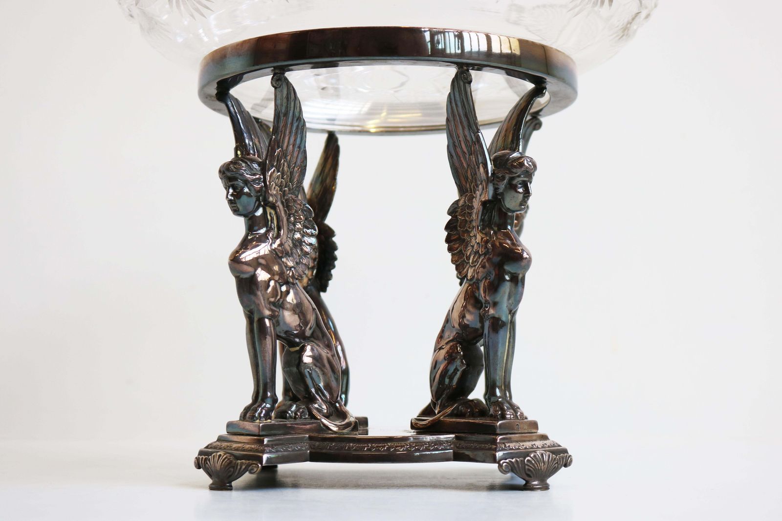 Antiek Wmf Art Nouveau Tafelstuk, Verzilverd Met Kristallen Glazen Schaal – Egyptian Revival photo vinterior