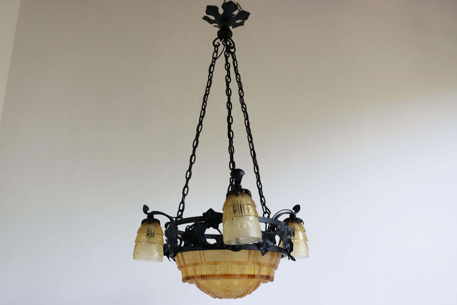 photo vintage French Antique Wrought Iron Art Deco Chandelier 1930 Cut Glass Geometric Muller