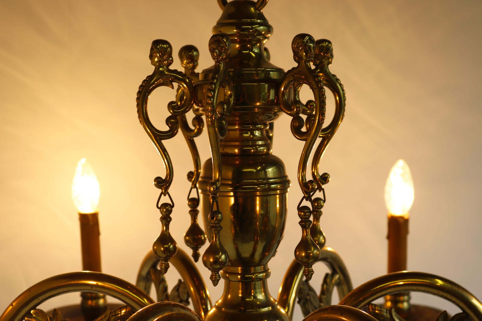 Antique Flemish Chandelier Georgian Style 19th Century Solid Brass Classic Lamp photo Lighting