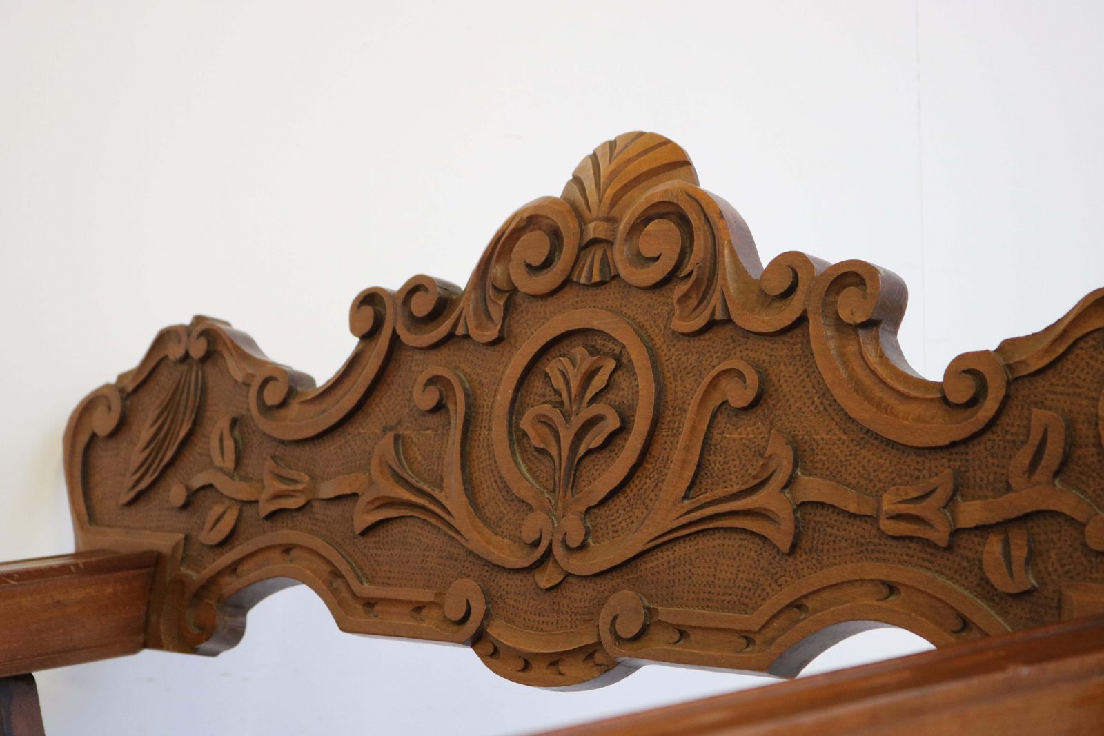 Italian 19th Century Renaissance Revival Savonarola Chair In Walnut Side Chair photo Furniture