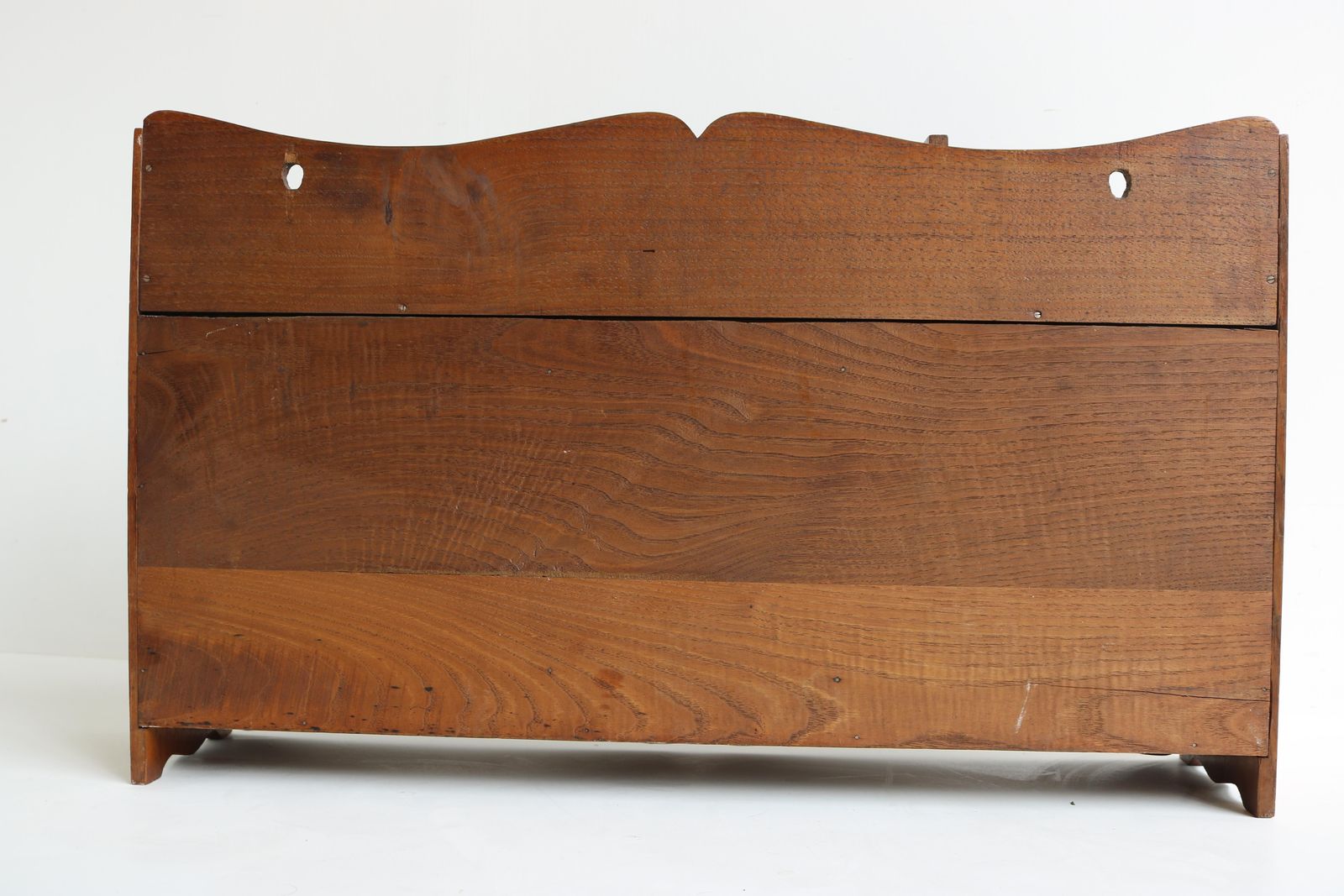 photo vintage English Arts And Crafts Wall Cabinet Brass Oak Shakespeare 1910 Tobacco / Pipe