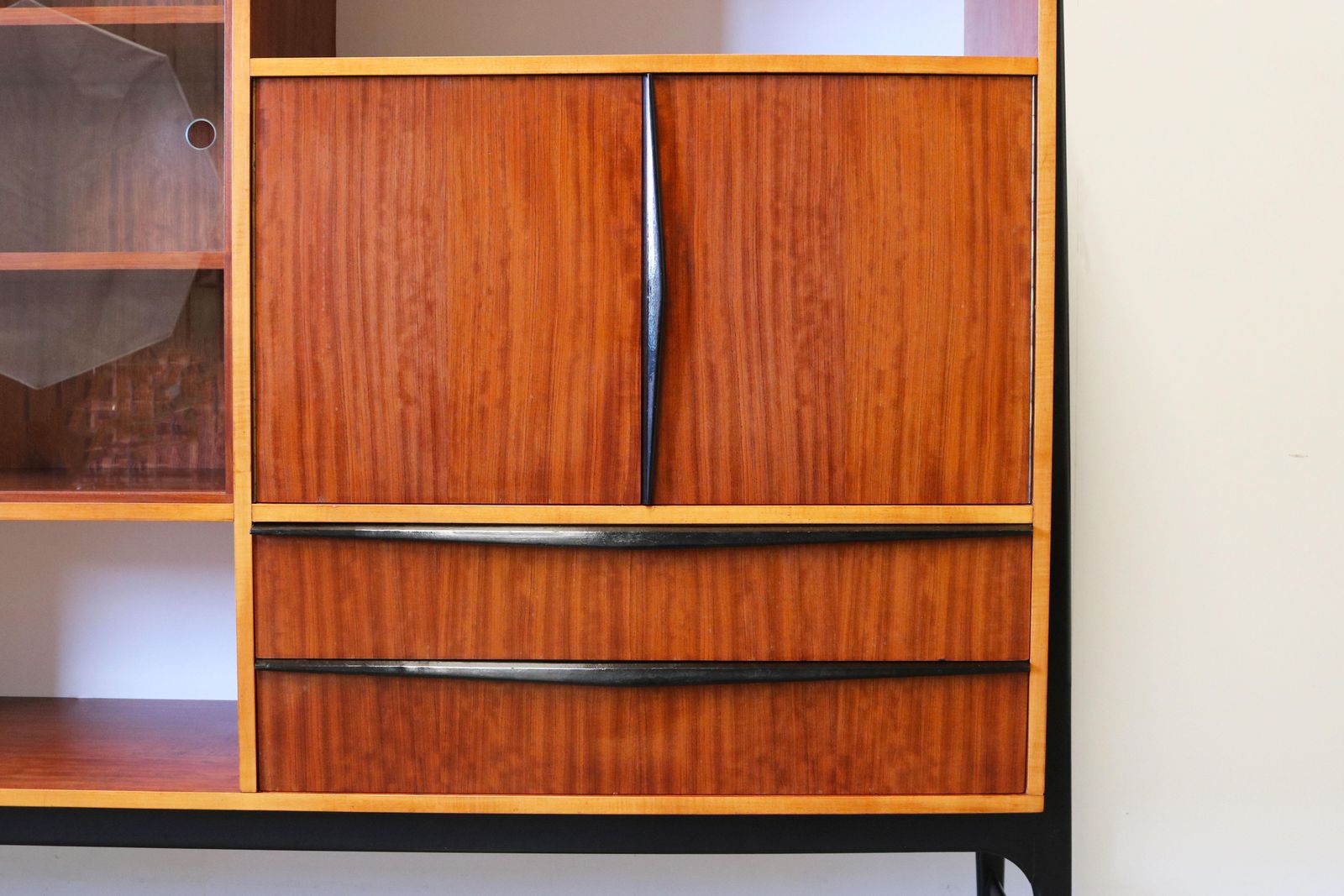 photo vinterior Rare Cabinet / Highboard By Alfred Hendrickx For Bruxelles Expo 1958 Belform