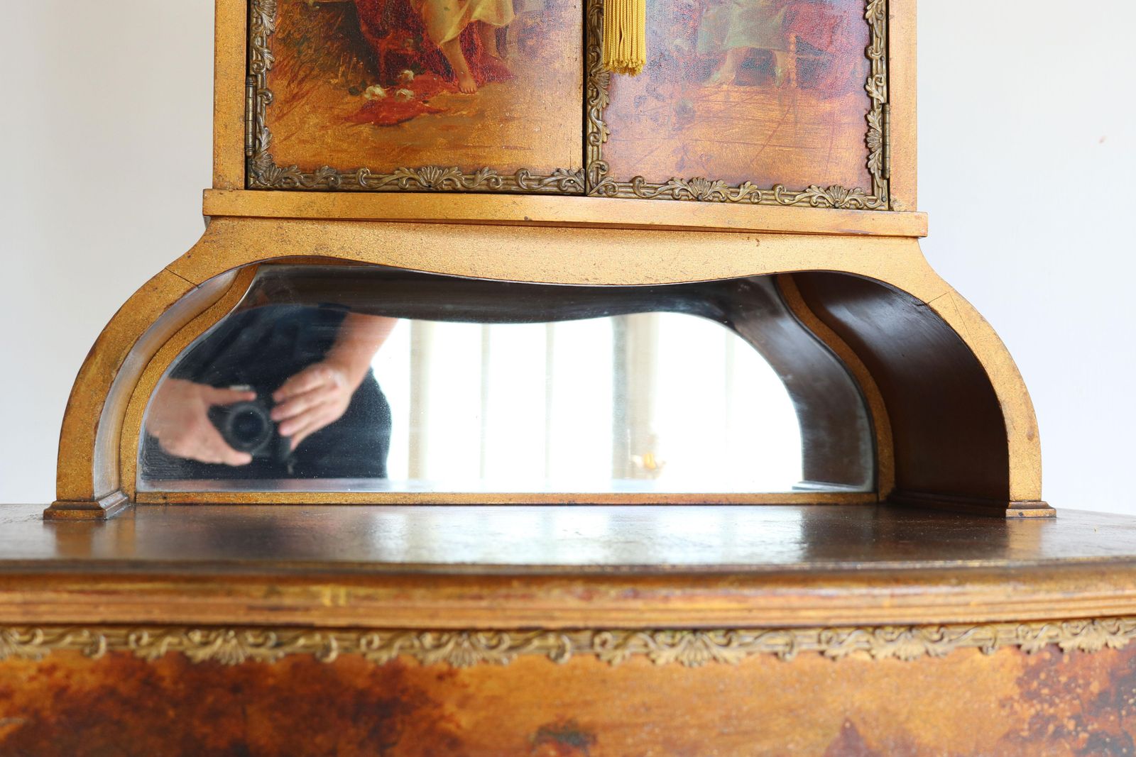 photo vintage Italian Renaissance Dressing Table 19th Century Hand Painted By Müller Morten