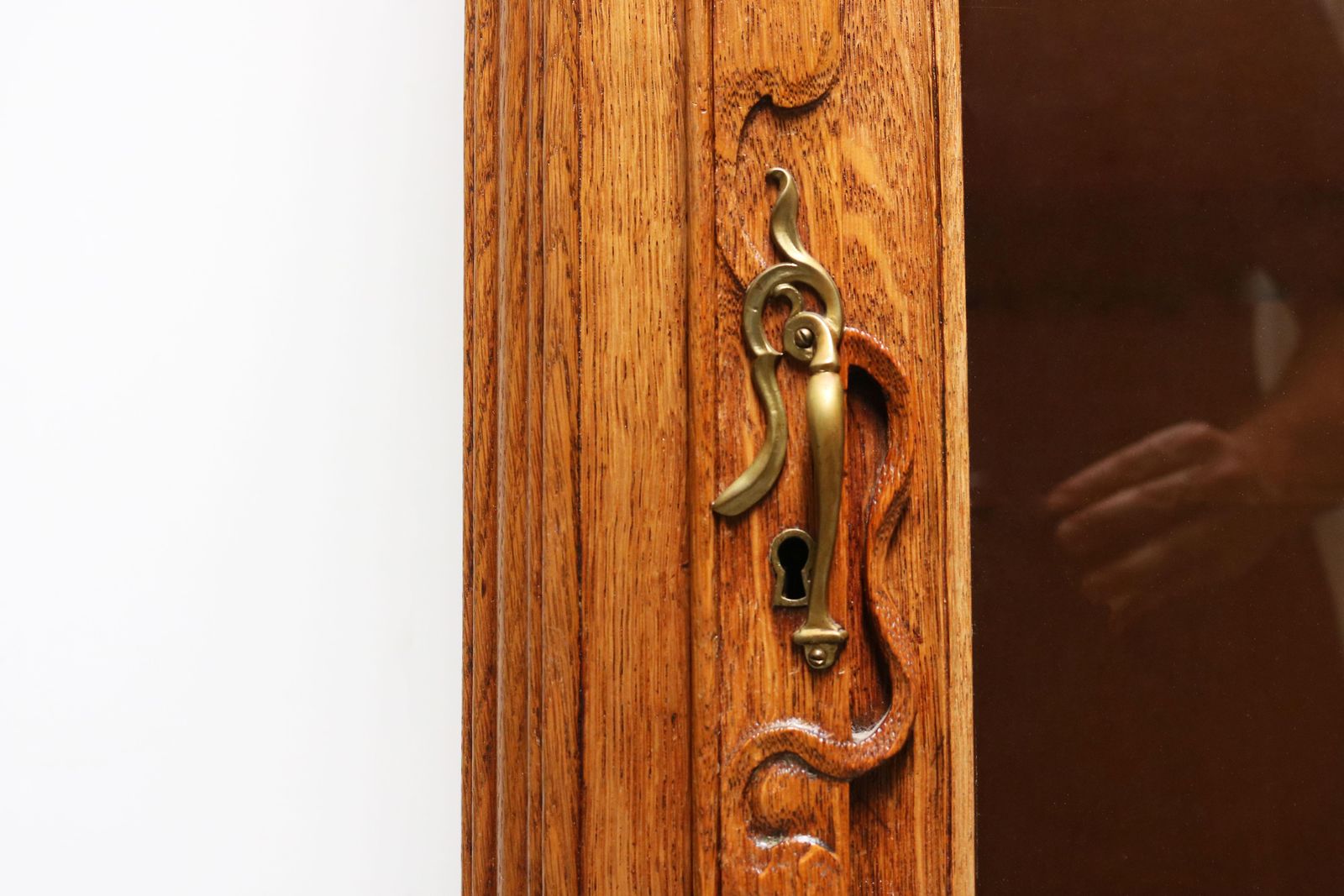 Antiek Frans Art Nouveau Kabinet Door Henri Sauvage, 1900 – Eiken Vitrinekast photo Meubels