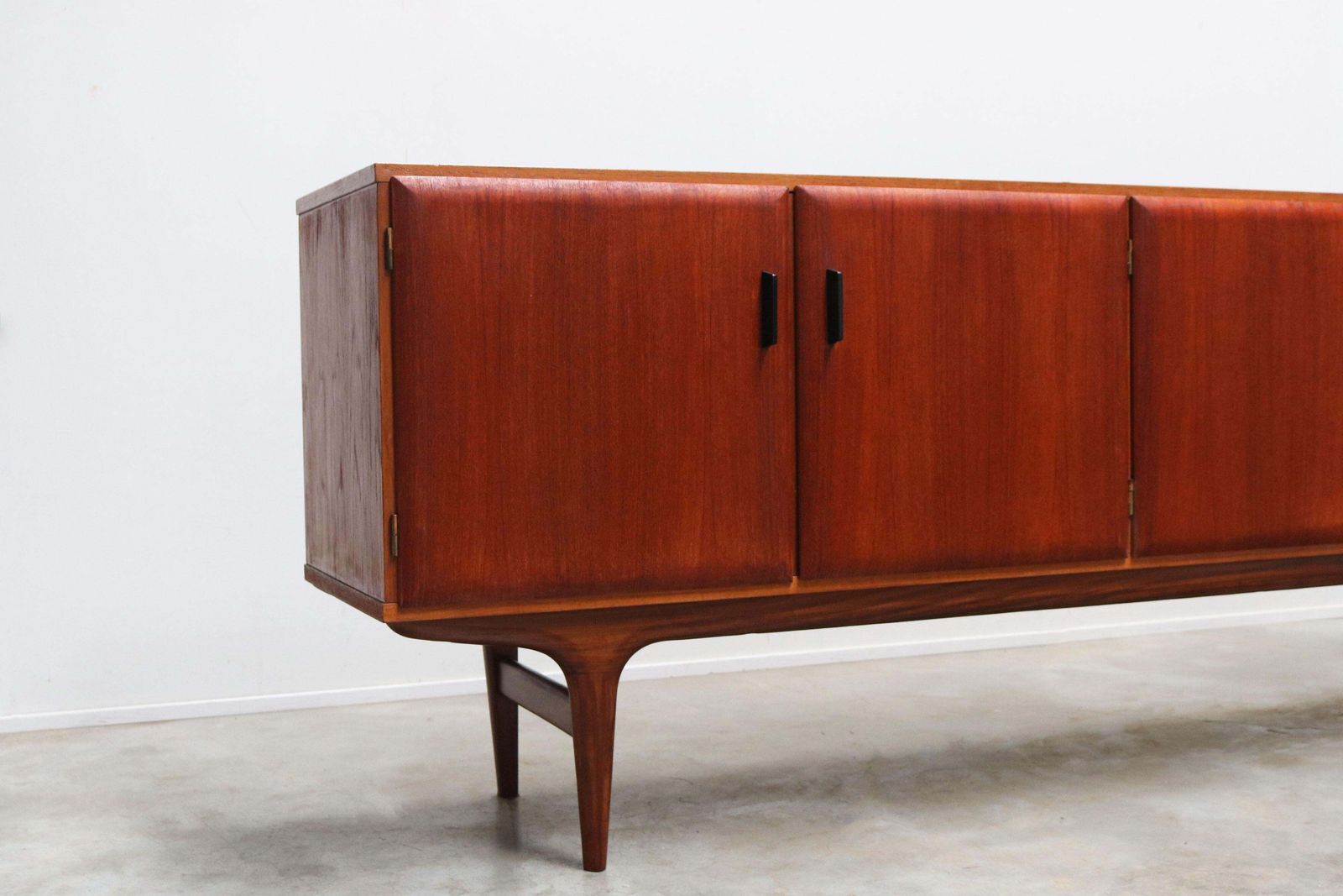 photo furniture Zeldzaam Dressoir Van Cees Braakman Voor Pastoe, 1960, Teakhout