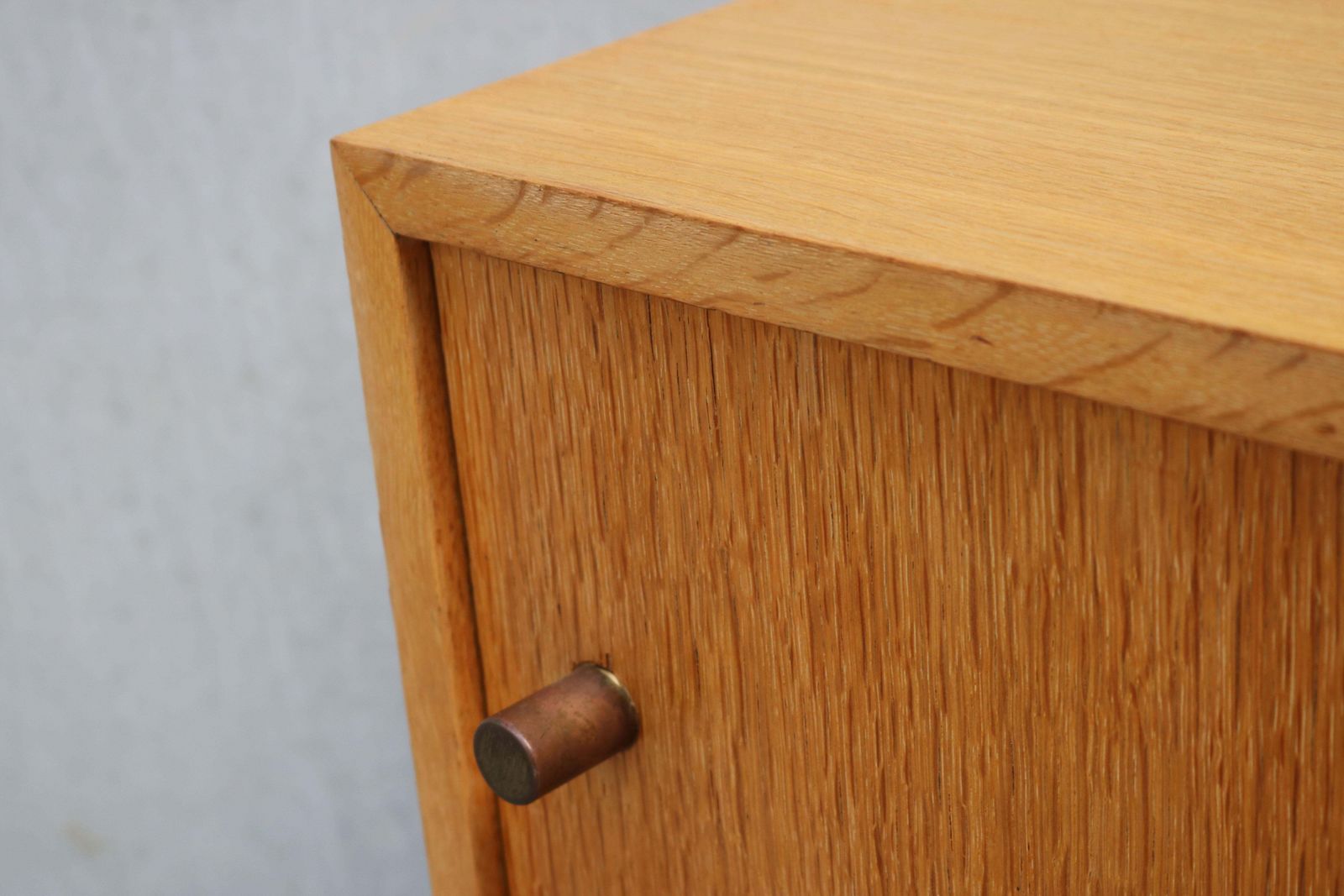 photo for sale Design Dressoir Model: Abstracta Van Jos De Mey Voor Van Den Berghe Pauvers – Eiken