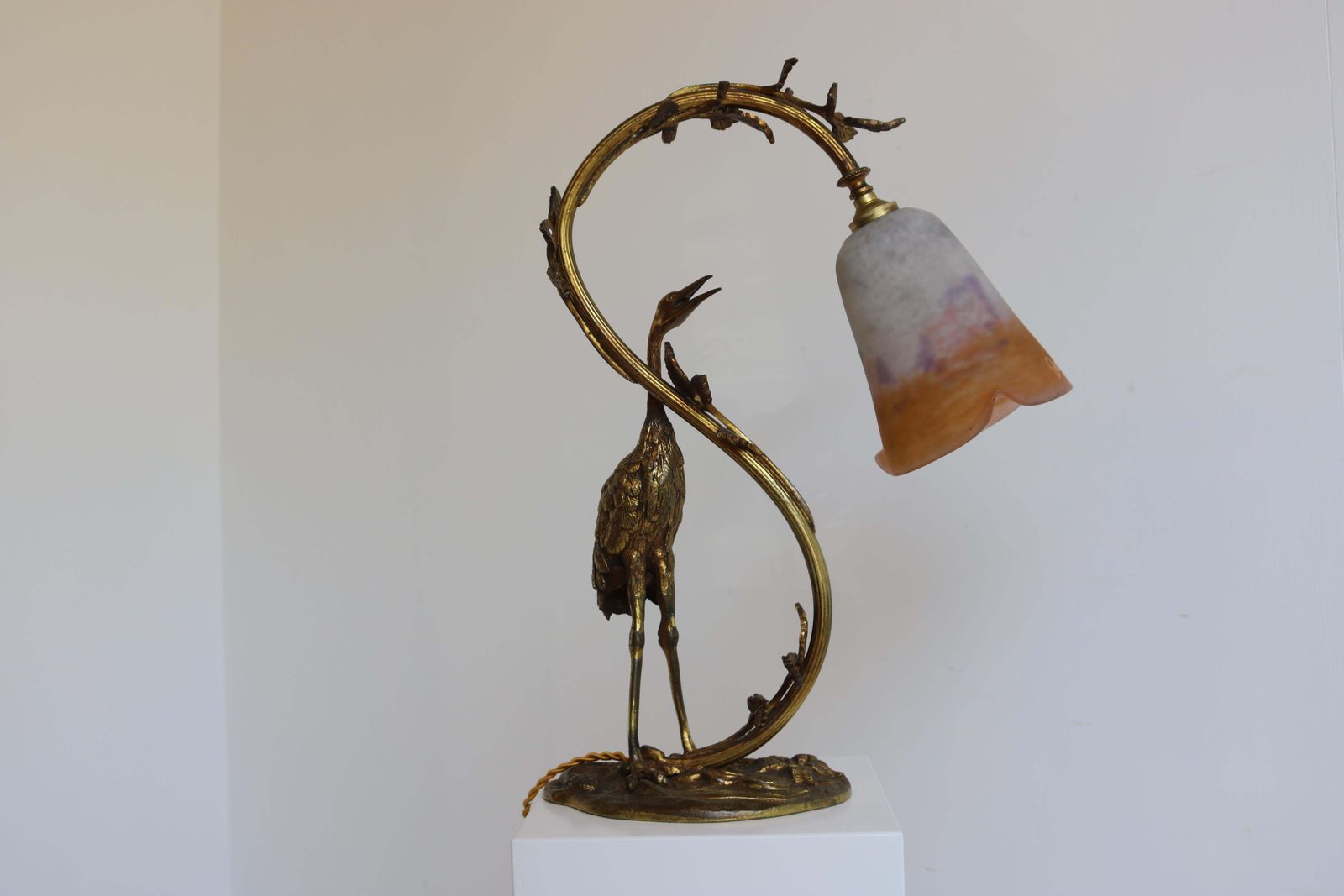 Antique French Art Nouveau Table Lamp Heron By Degue 1920 Pate De Verre Bronze photo vintage