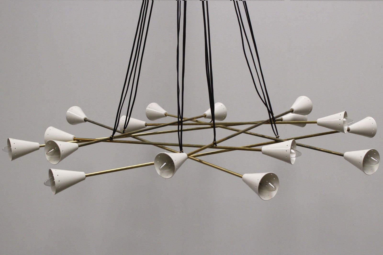 Verlichting Italiaanse Vintage Design Hanglamp, Wit Messing, Stilnovo, 1960, Mid Century photo