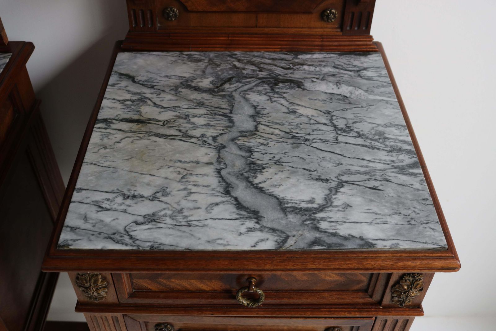 photo vinterior Pair Of Antique French 19th Century Night Stands Bedside Walnut Marble Bronze