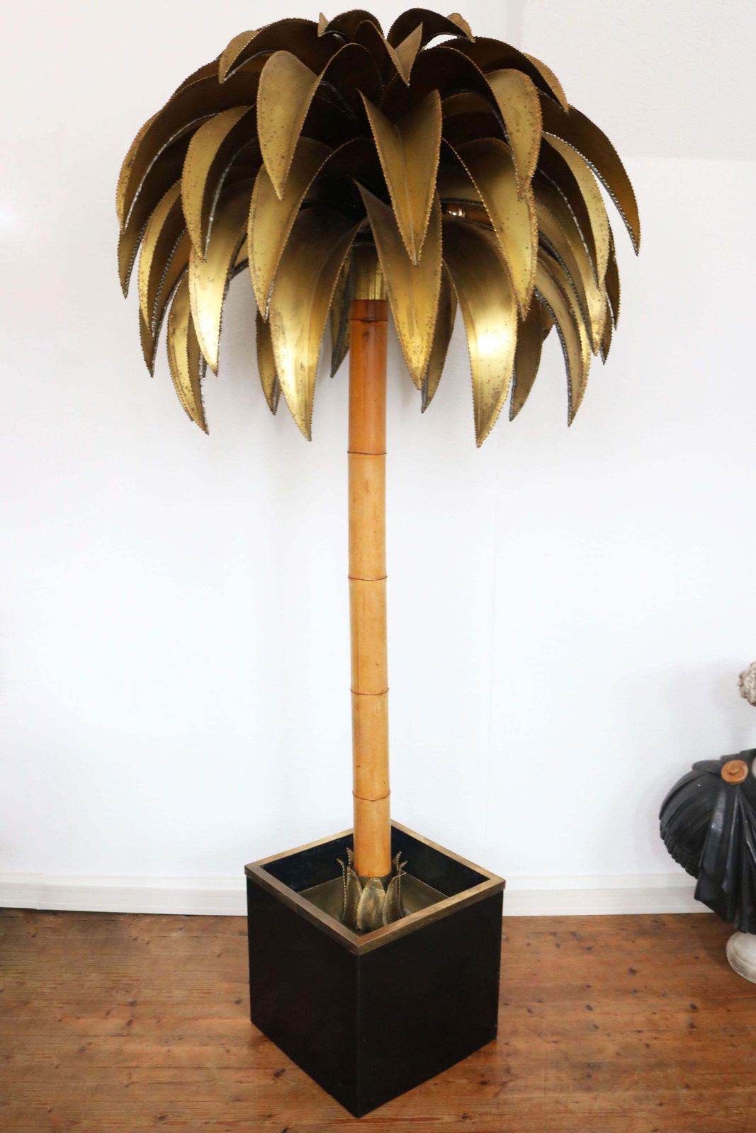 photo furniture Rare Large Christian Techoueyres Palm Tree Floor Lamp For Maison Jansen 1970