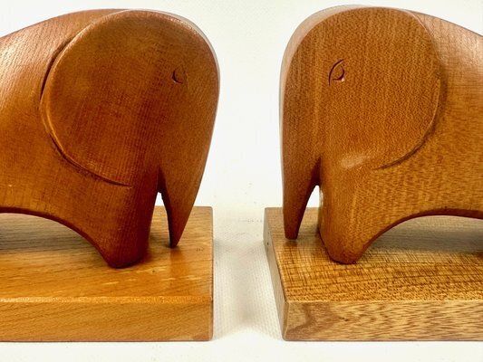 Mid Century Carved Elephant Bookends From Rhön Kunst, 1960s, Set Of 2 photo for sale