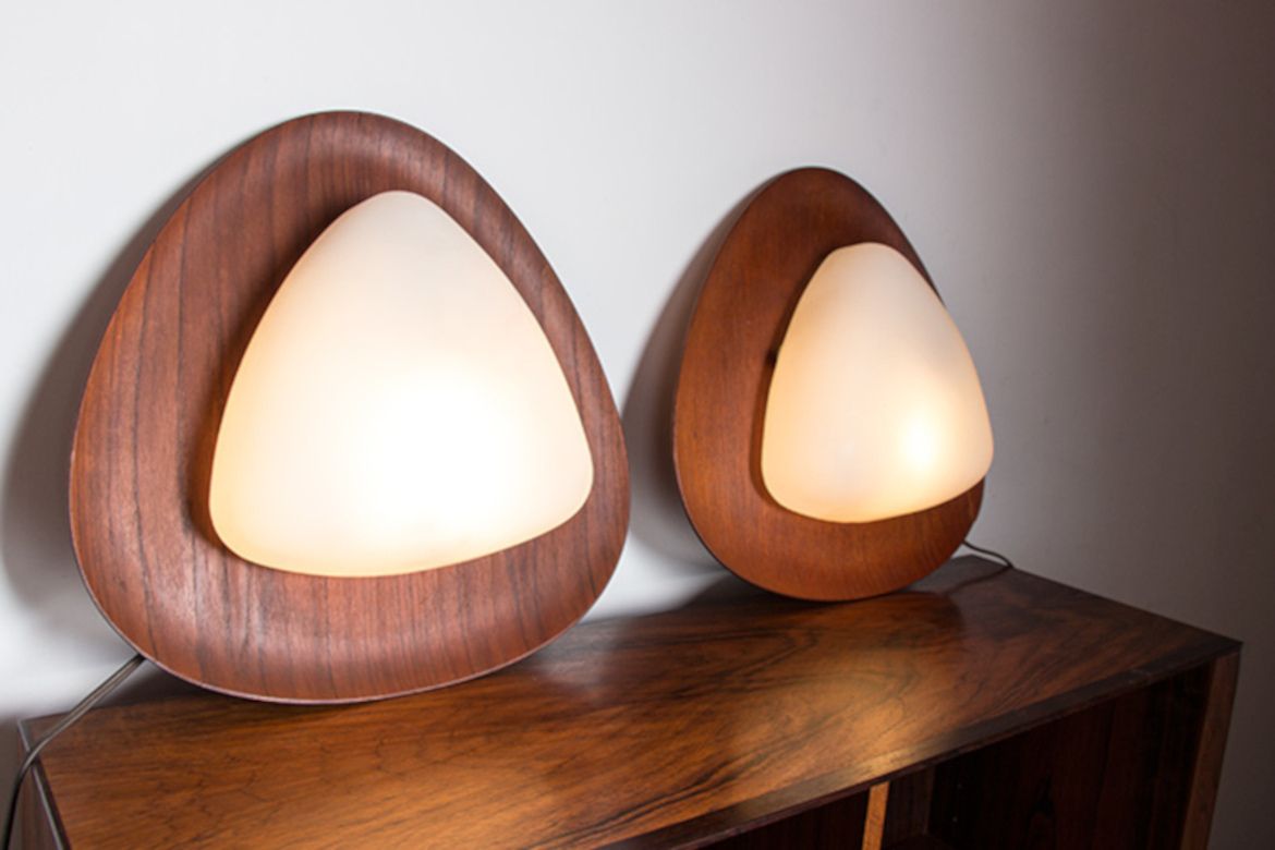 Pair Of Italian Teak And Opaline Wall Lights By Goffredo Reggiani 1960. photo vintage