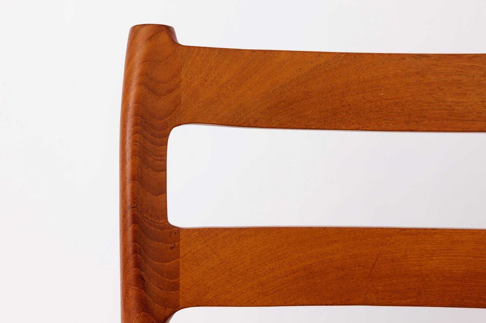 Set Of 5 Niels Otto Møller Model 84 Chairs – Danish Teak & Leather Dining Chairs (1974) – Mid Century Modern Design photo 2400.0