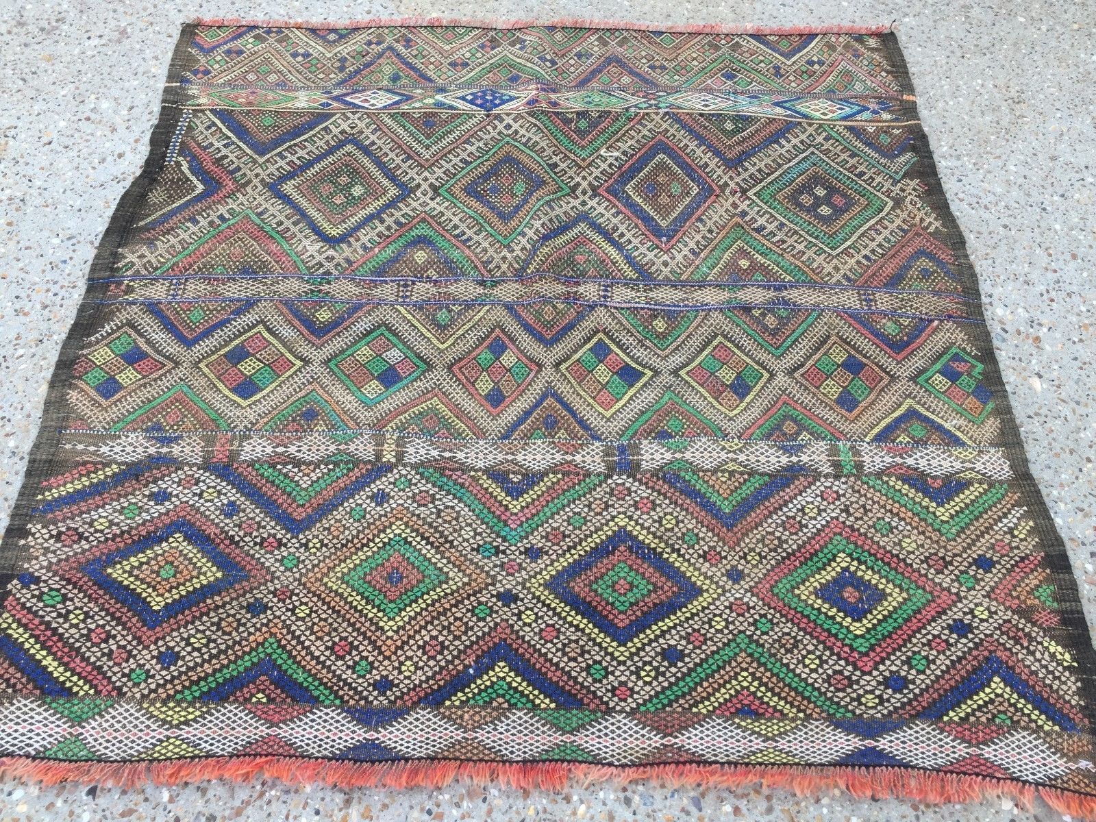 Antique Moroccan Kilim Rug 112x112cm Shabby Vintage Old Wool Country Home Kelim