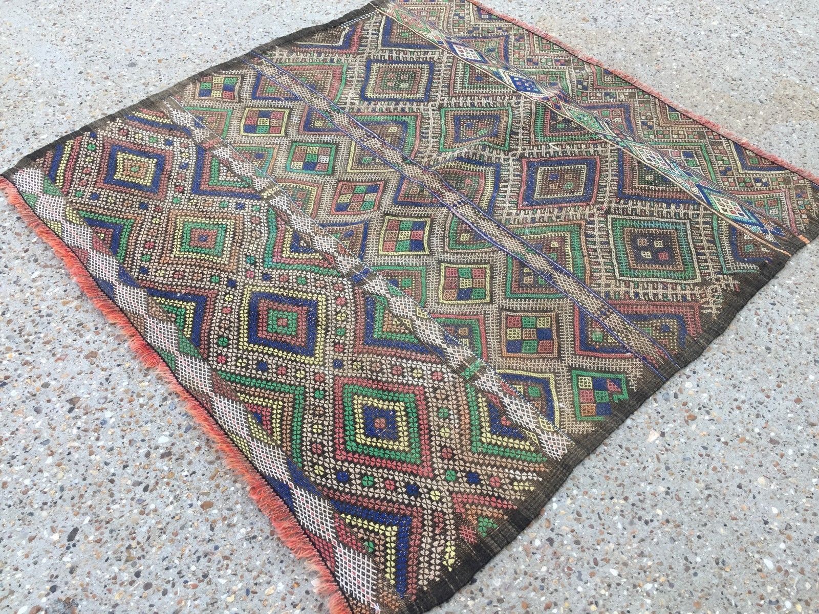 Antique Moroccan Kilim Rug 112x112cm Shabby Vintage Old Wool Country Home Kelim photo furniture