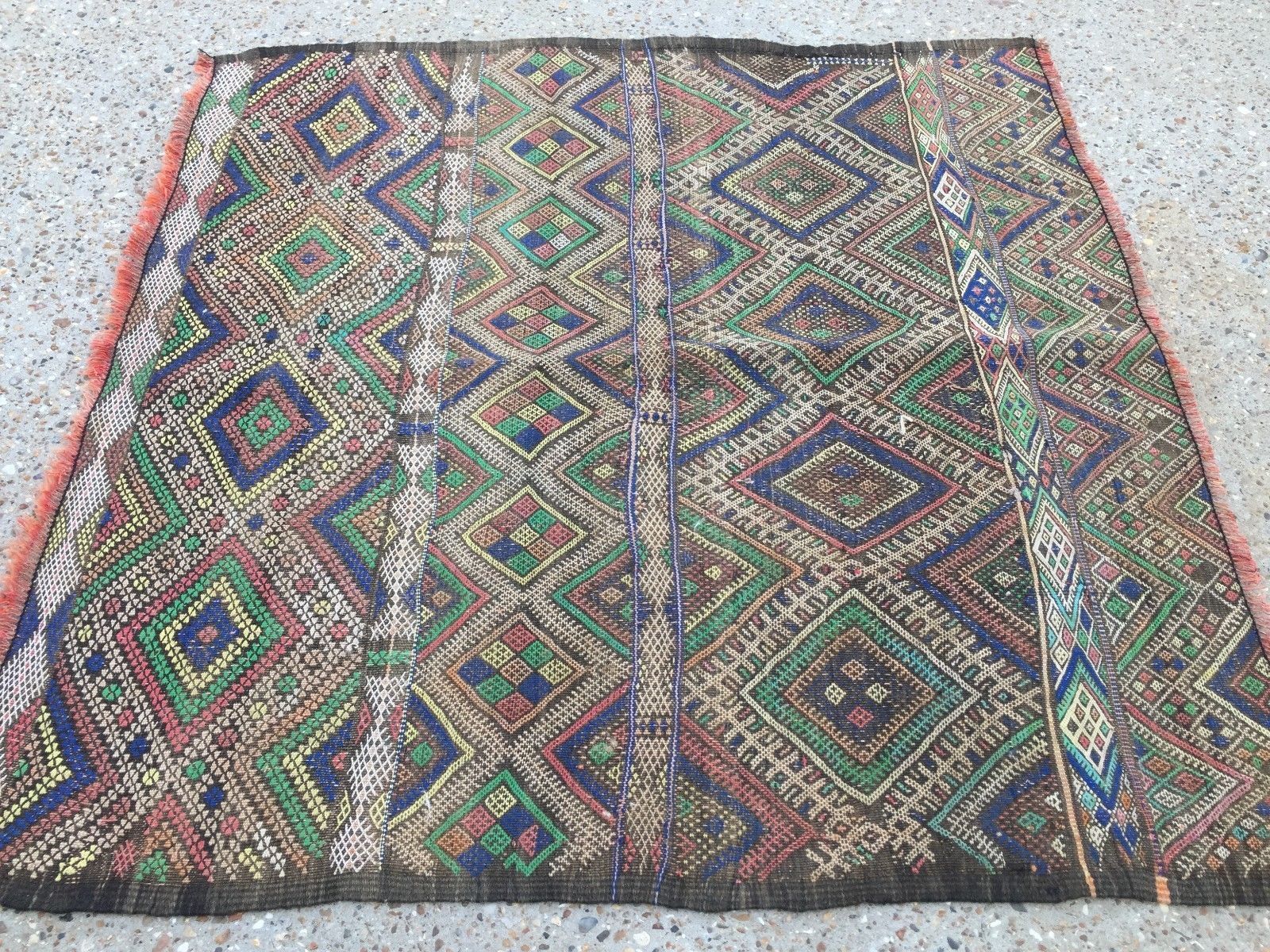 Antique Moroccan Kilim Rug 112x112cm Shabby Vintage Old Wool Country Home Kelim photo for sale
