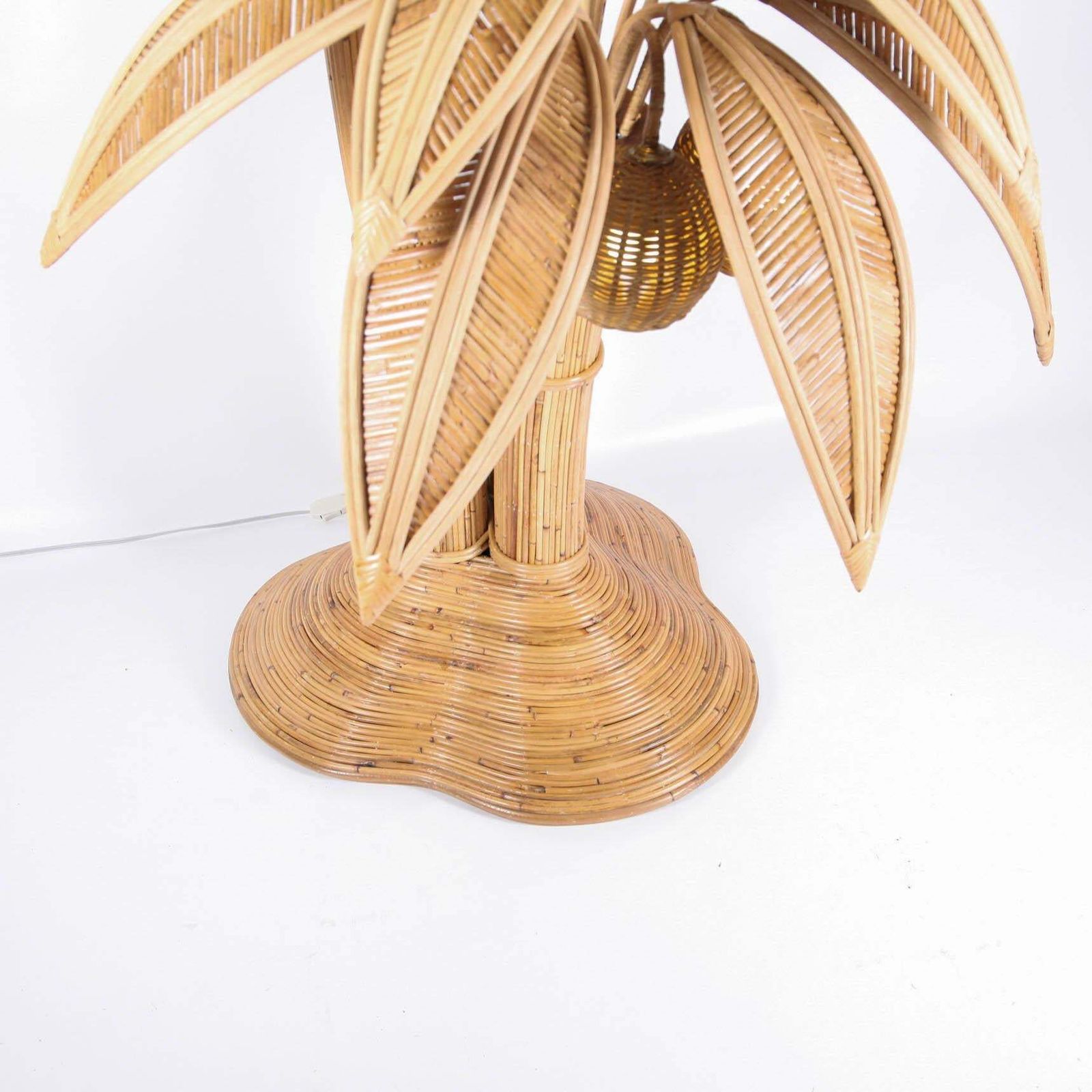 Rattan Xxl Coconut Tree / Palm Tree Floor Lamp photo vinterior