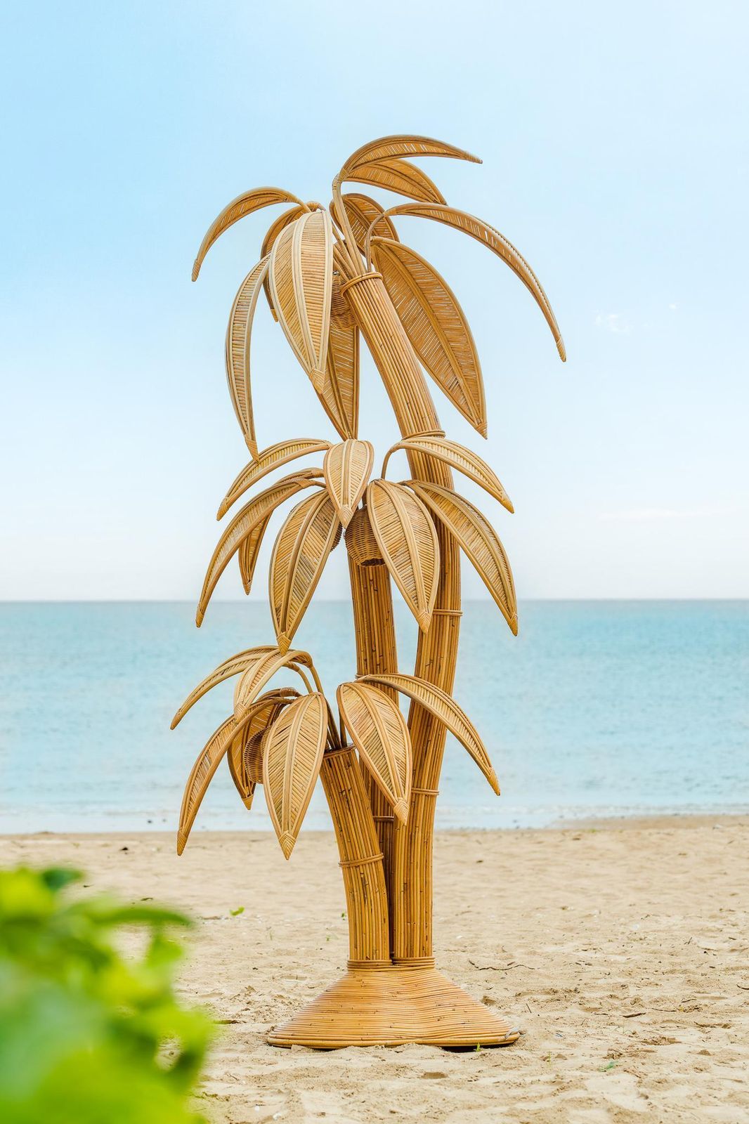3837.0 Rattan Xxl Coconut Tree / Palm Tree Floor Lamp photo