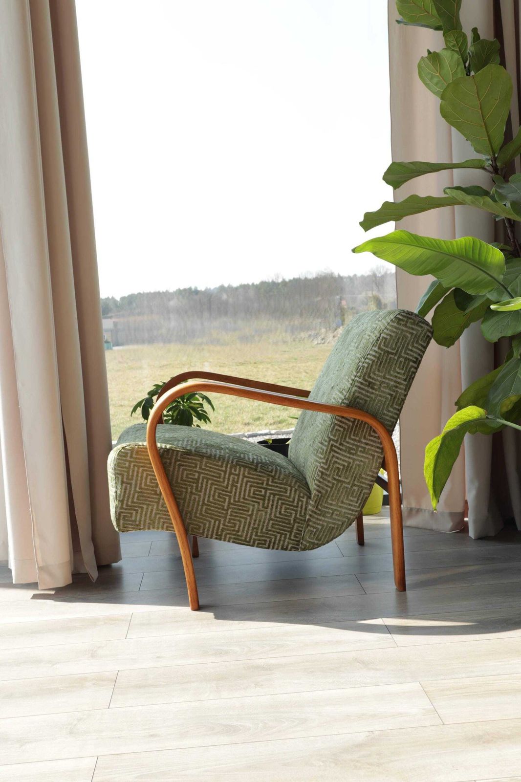 Classic Vintage Armchair By A. Kropacek & K. Kozelka, Czechoslovakia, 1950s, Refurbished photo furniture