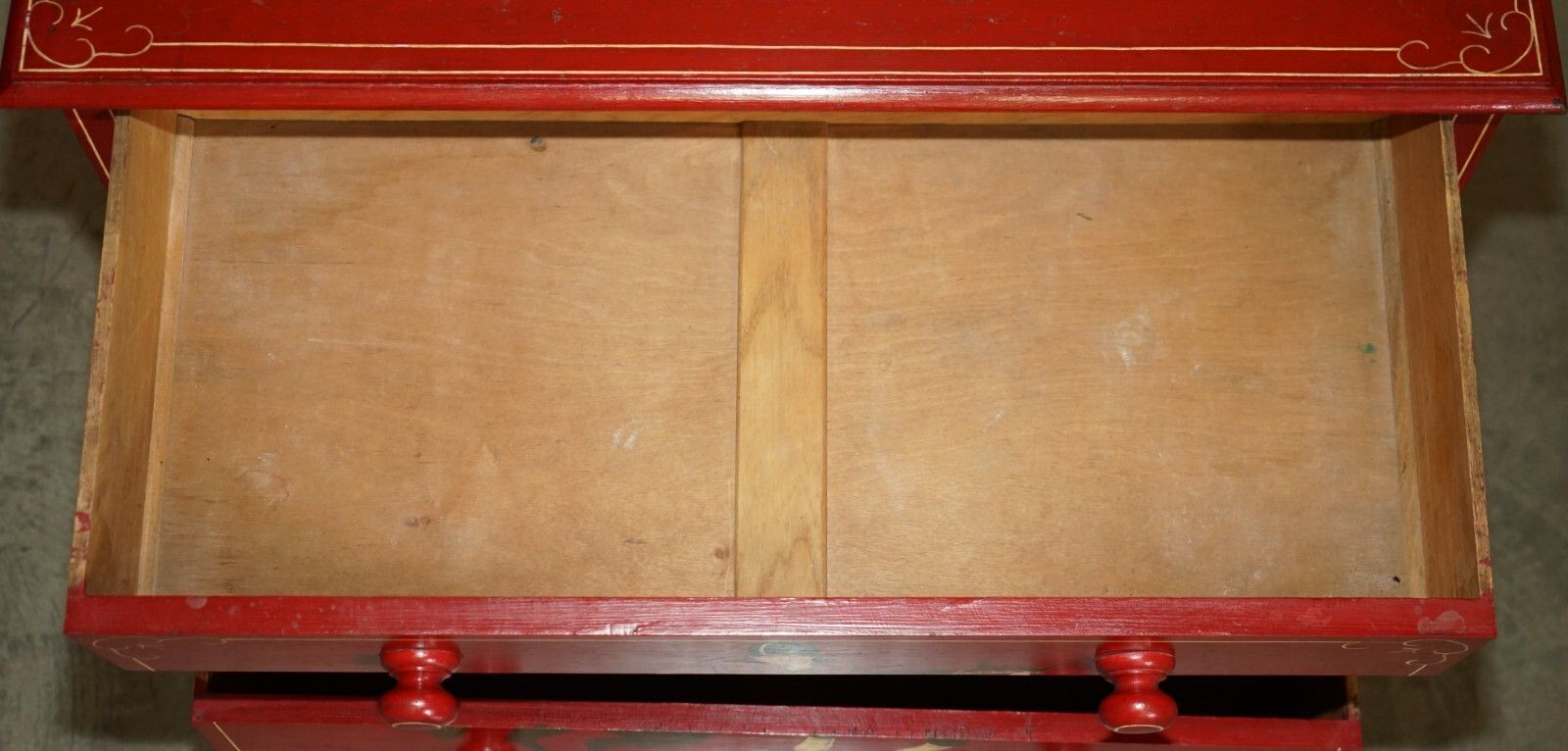photo vintage Equestrian Antique Victorian Pine Hand Painted Horse & Jockey Chest Of Drawers