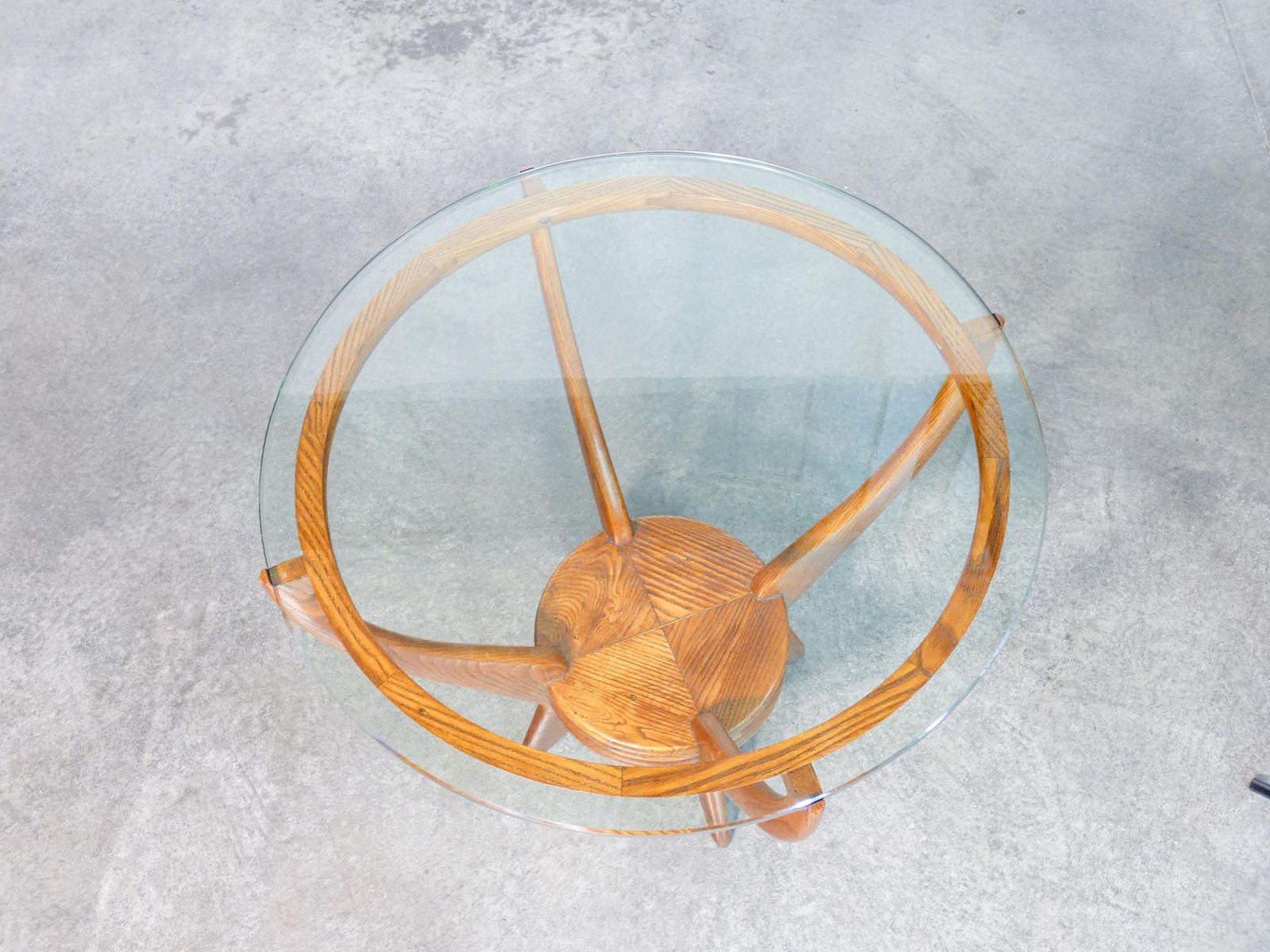 Italian Design Coffee Table From 1940s, Made Of Wood And Circular Glass Top photo 597.0