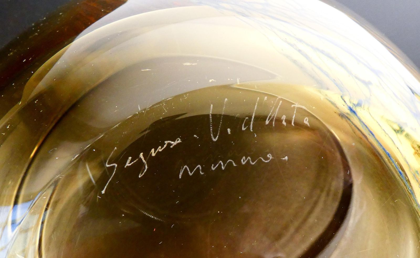 724.0 Large Vase, Cup Signed Seguso Vetri D'arte In Blown Glass. Anni 60 photo