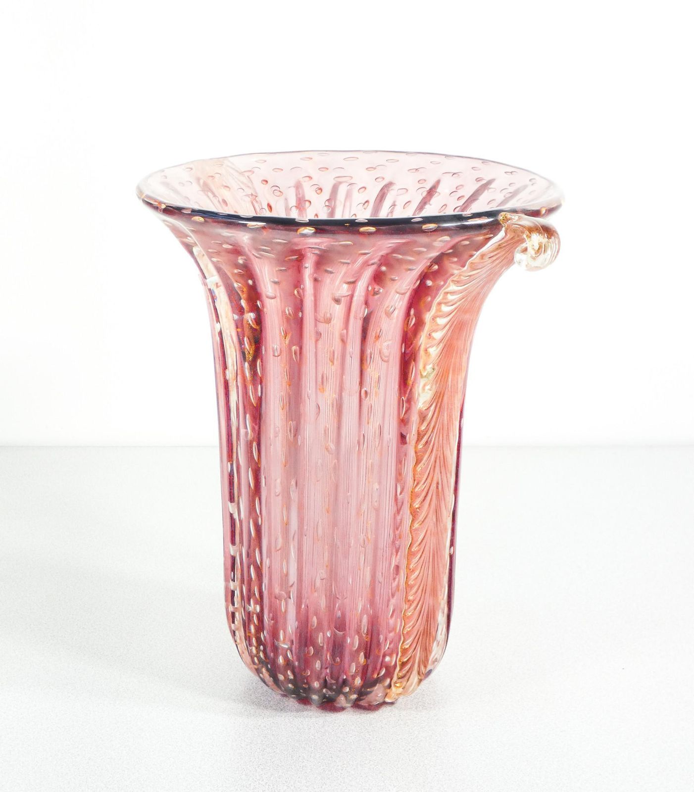 photo furniture Toso Murano Design Vase, Pink Bulb Blown Glass, Corded