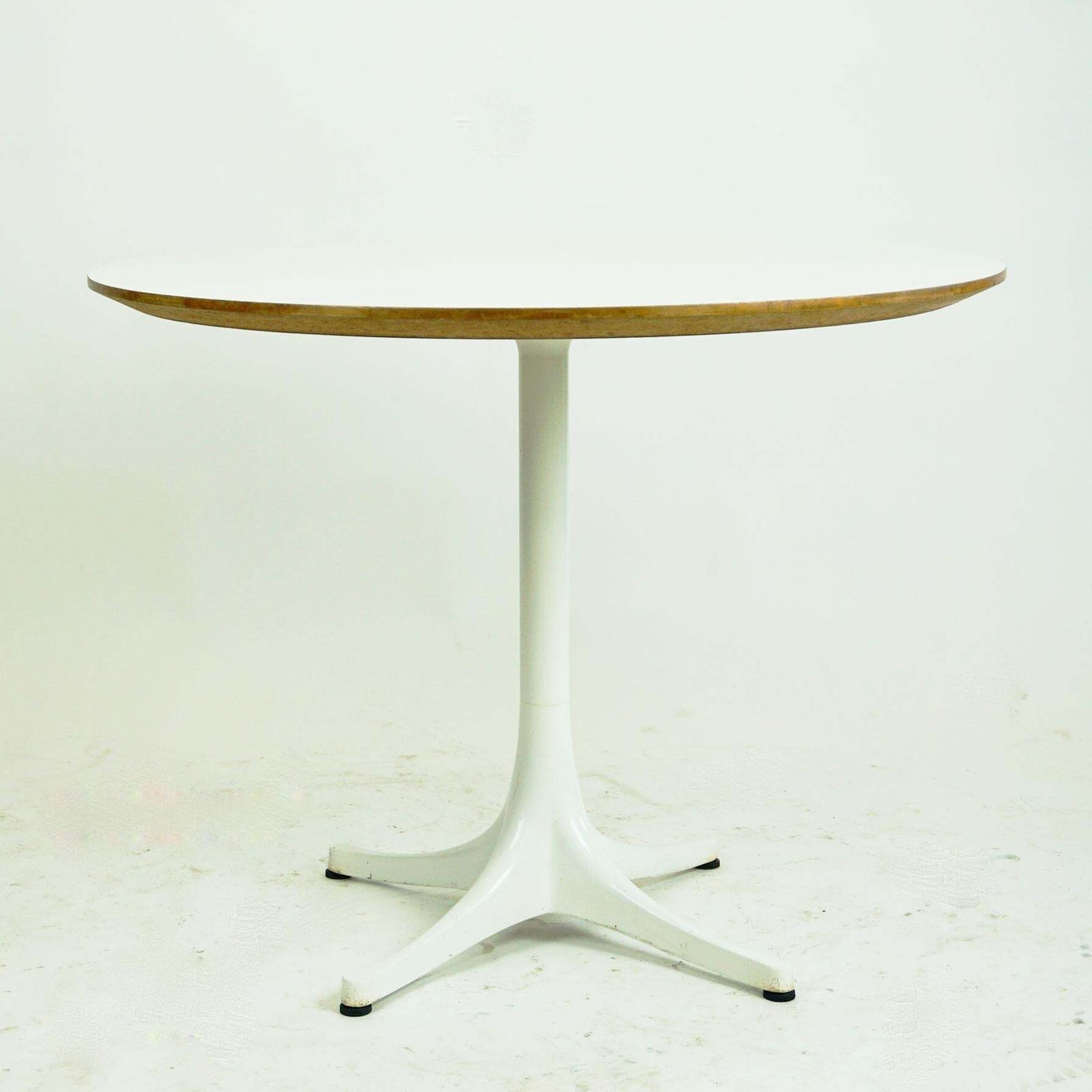 White Pedestal Coffee Side Table By George Nelson For Herman Miller, USA, 1960s photo buy