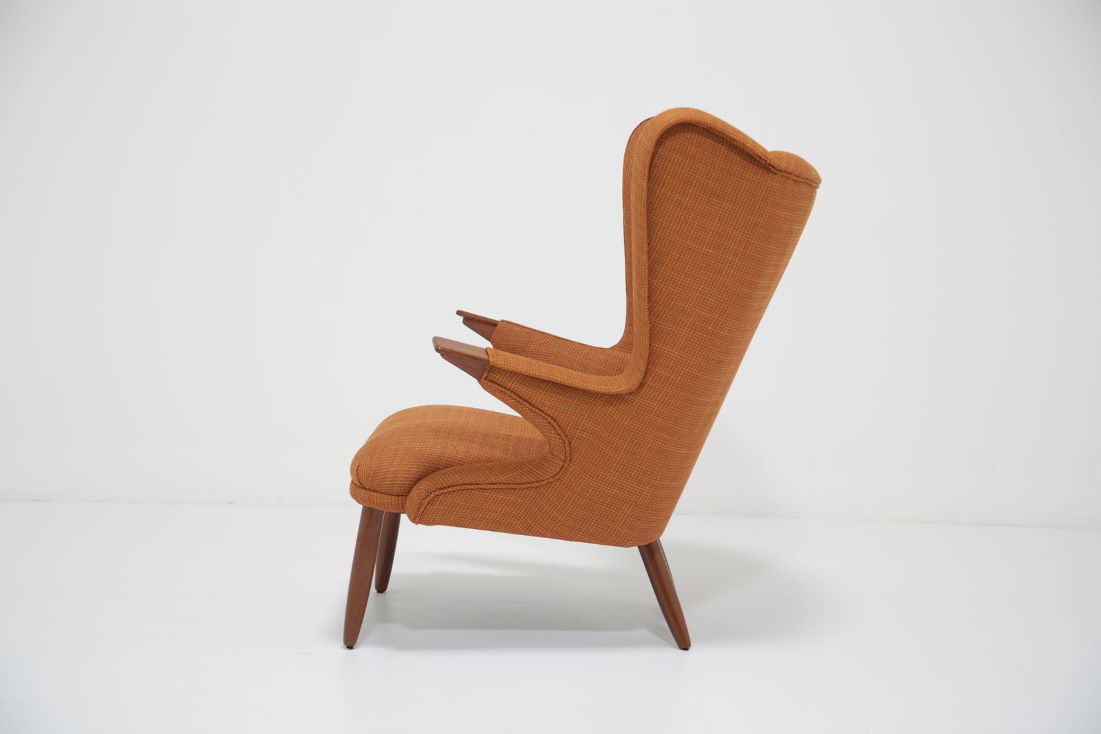 Vintage Tweed Upholstered Model 91 Bear Winged Armchair By Svend Skipper, 1960s. photo for sale