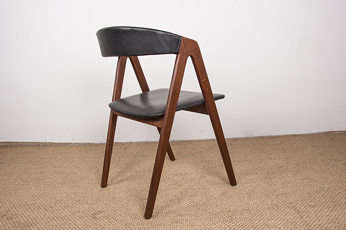 photo vinterior Set Of 4 Danish Chairs In Afrormosia And Skai Model 205 By Thomas Harlev For Farstrup Stolefabrik 1958.