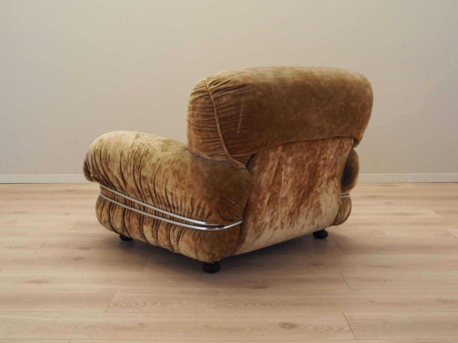 Velour Armchair, Italian Design, 1970s, Production: Italy photo vinterior