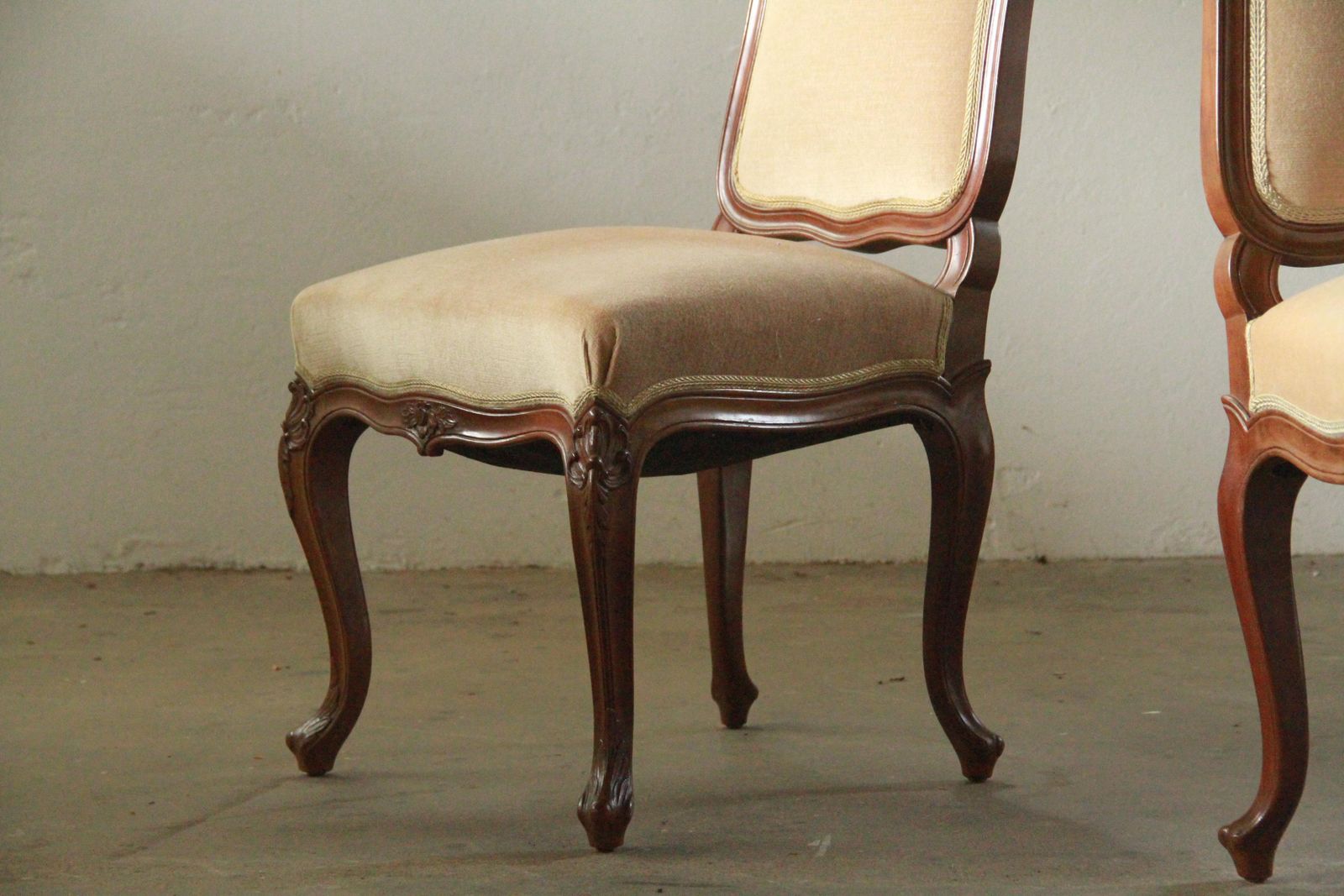 Antique Louis XV Chairs, French photo vinterior