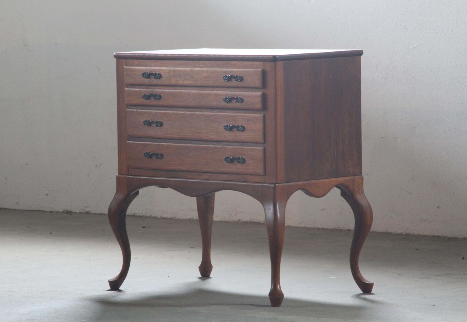 Danish 1960s Bedside/Nighstand 4 Drawer Dresser In Oak photo for sale