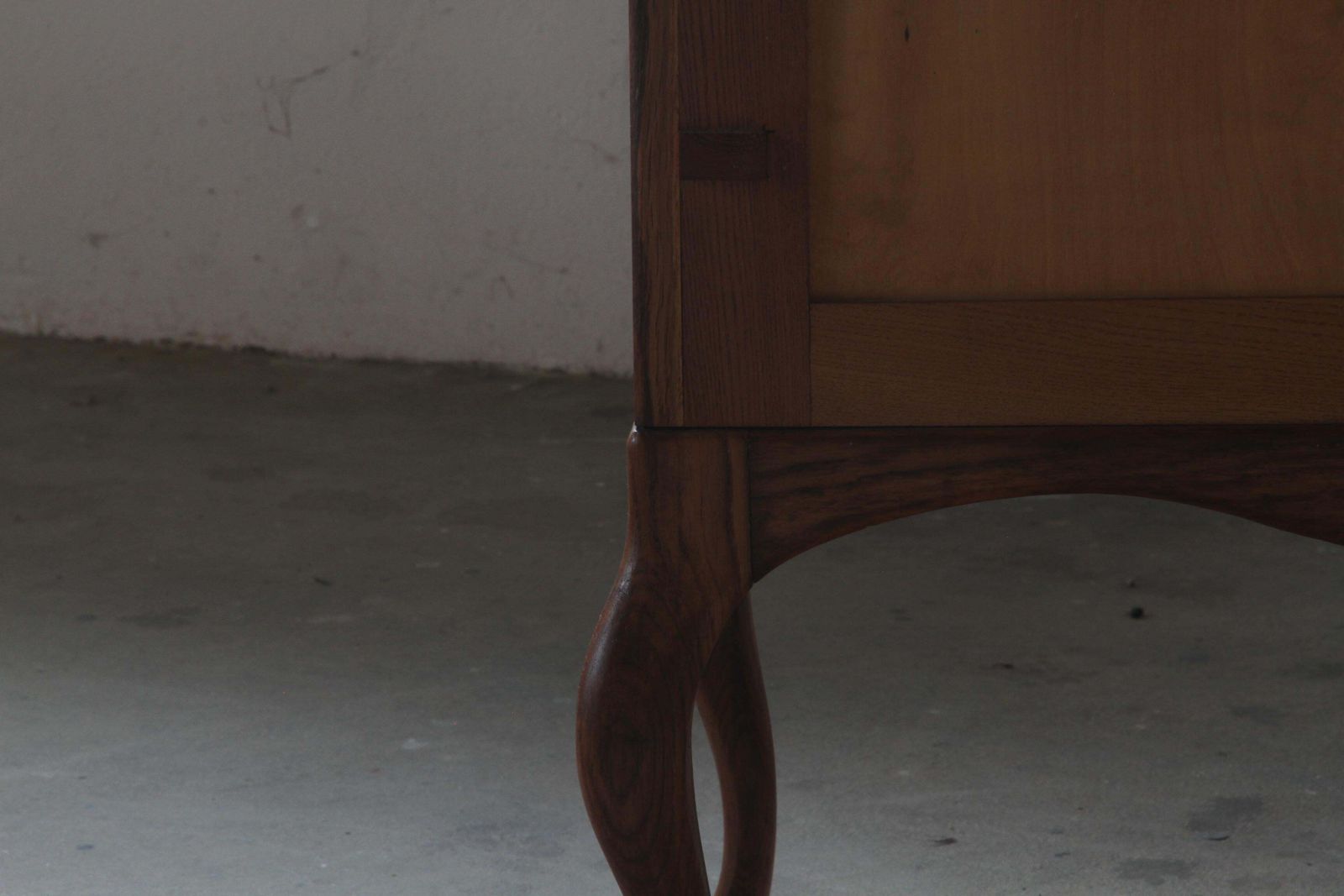 photo vintage Danish 1960s Bedside/Nighstand 4 Drawer Dresser In Oak