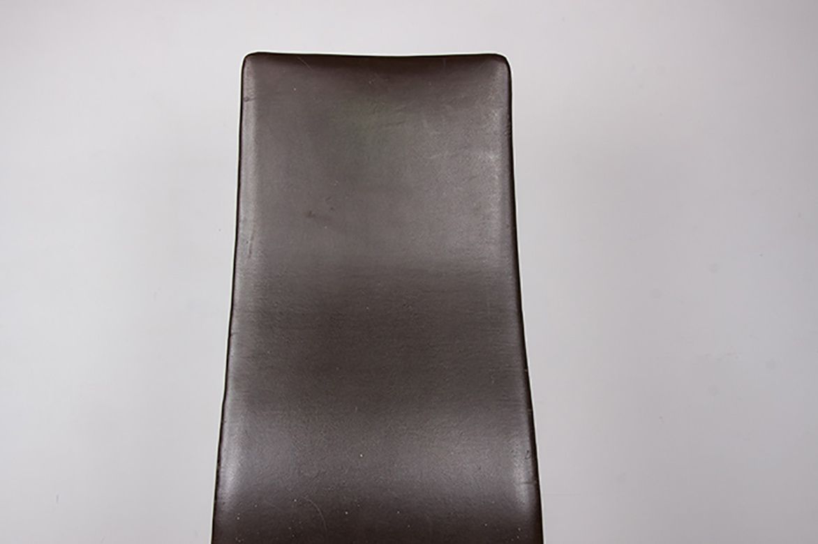 4000.0 Set Of 4 High Backed Office Chairs In Leather And Aluminum, Oxford Model, By Arne Jacobsen For Fritz Hansen, 1980. photo