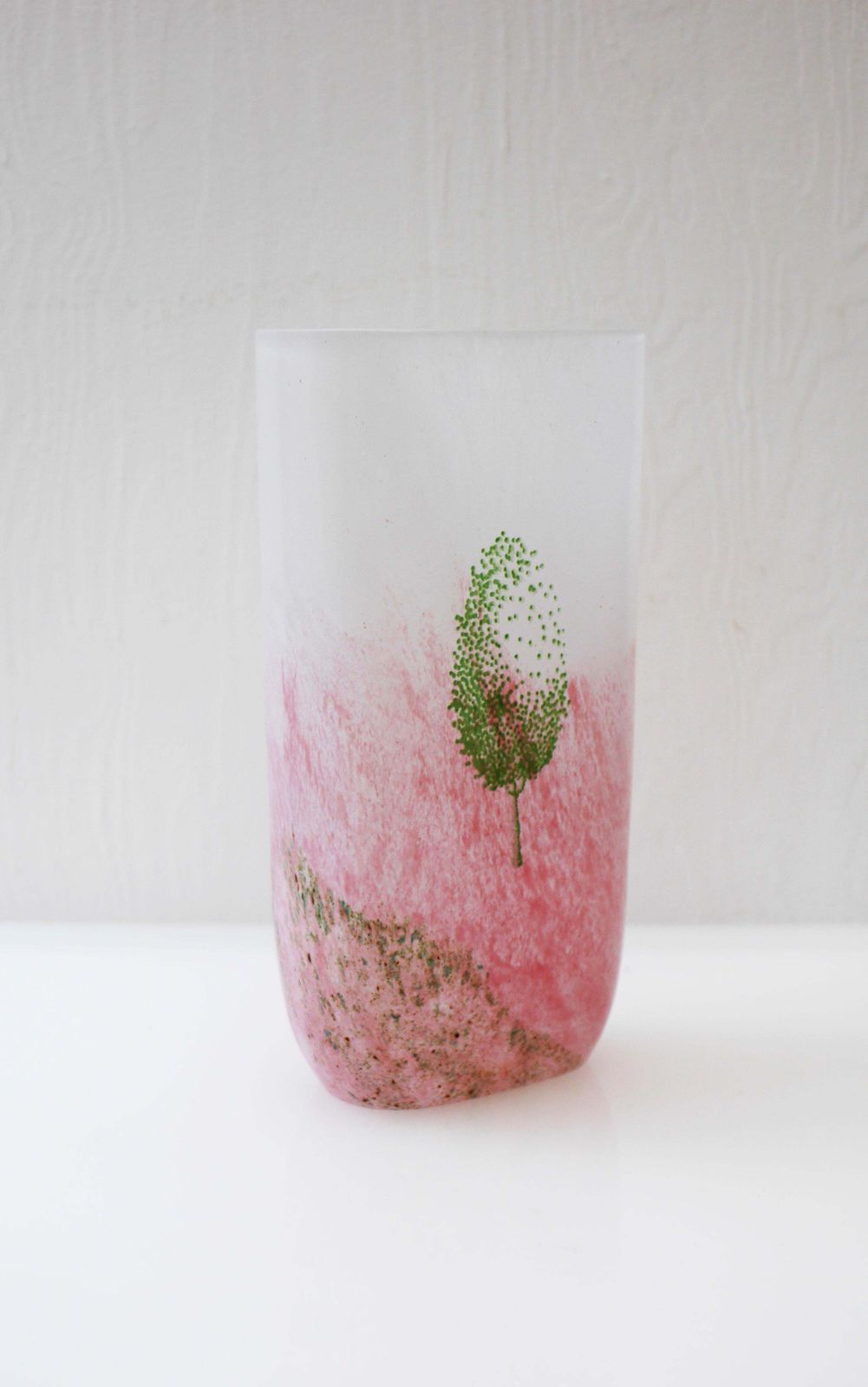 Scandinavian Glass Art Vase Known As "May" By Kjell Engman For Kosta Boda, 1980s photo 382.0