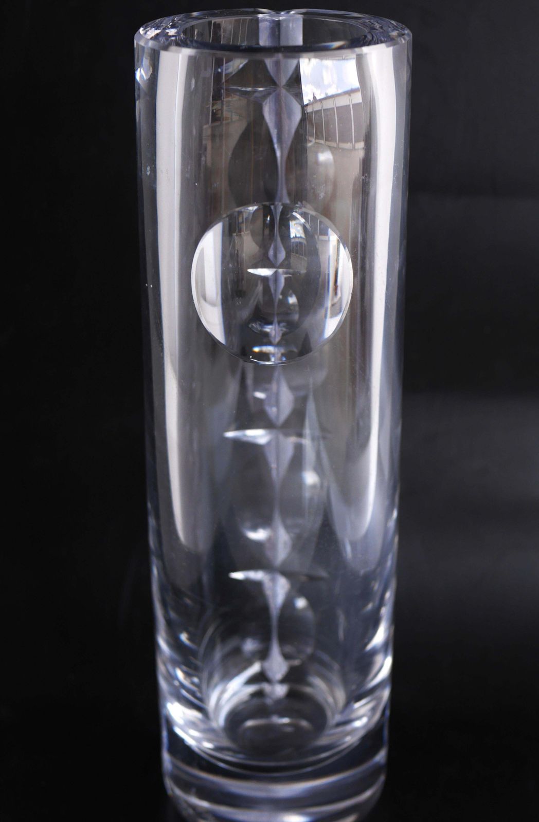 629.0 Mona Morales Crystal Hand Cut Decorative Art Vase And Art Object, Kosta, Sweden photo