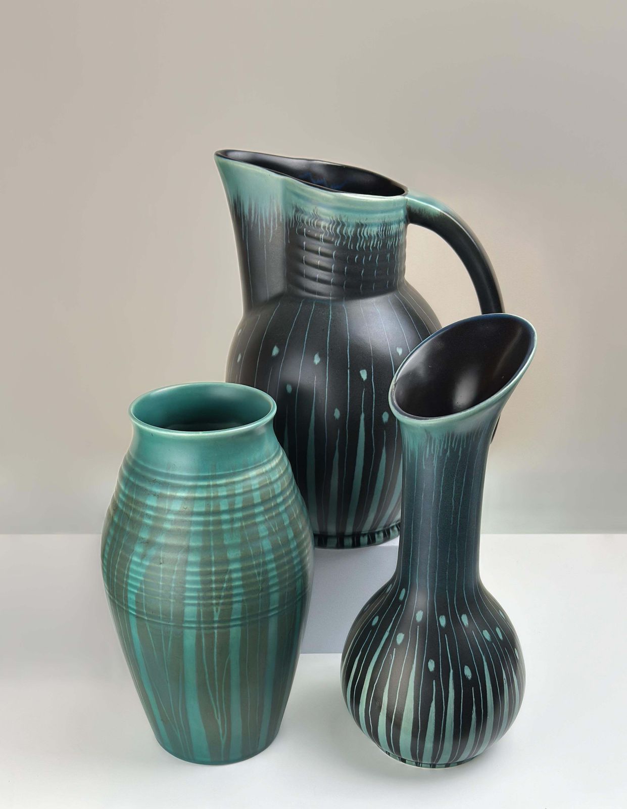Art Deco Style Turquoise & Black Vase By Colin Melbourne For Beswick, 1950s photo vinterior