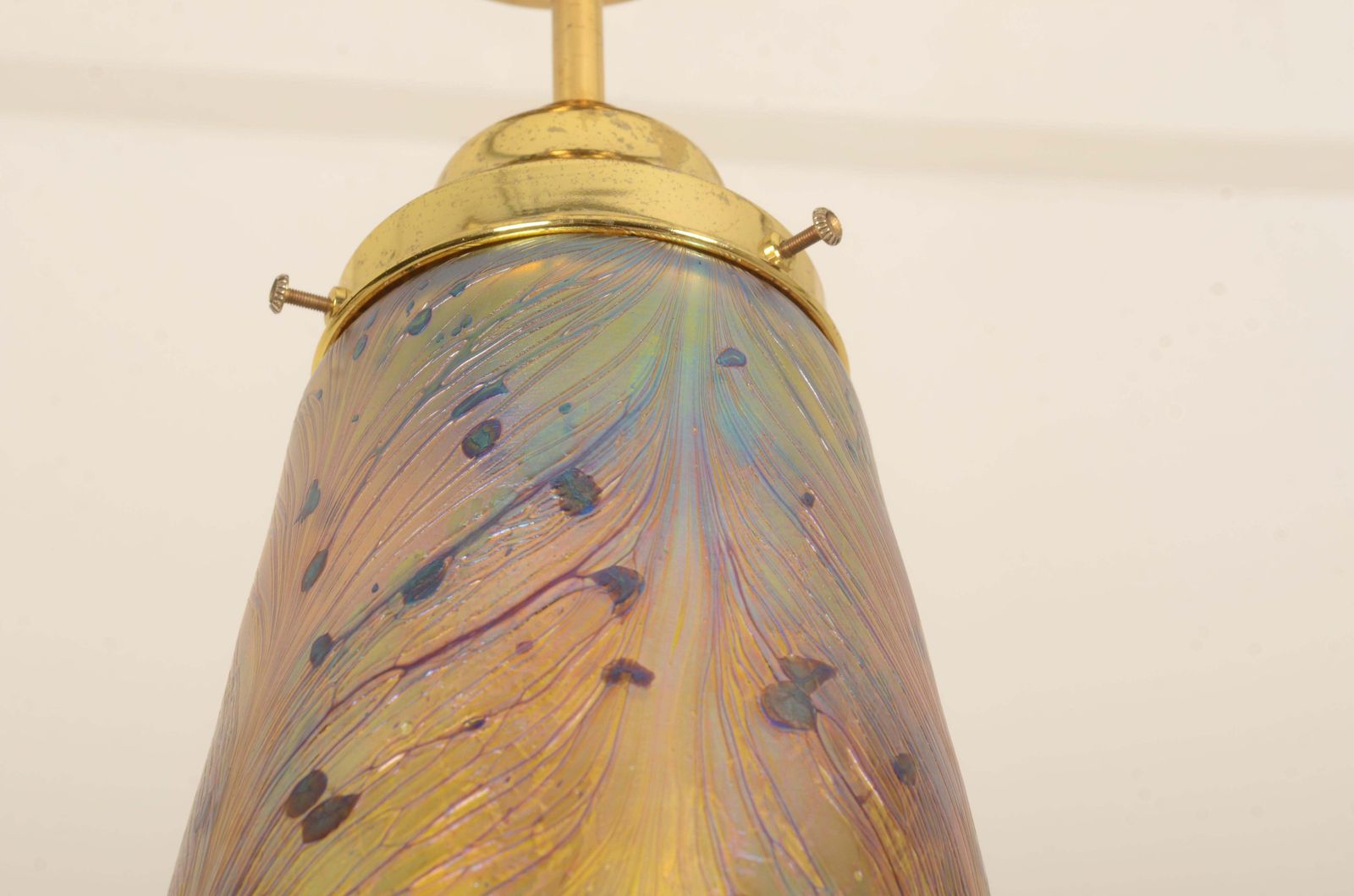 Art Nouveau Yellow/Gold Pendant Lamp photo vinterior