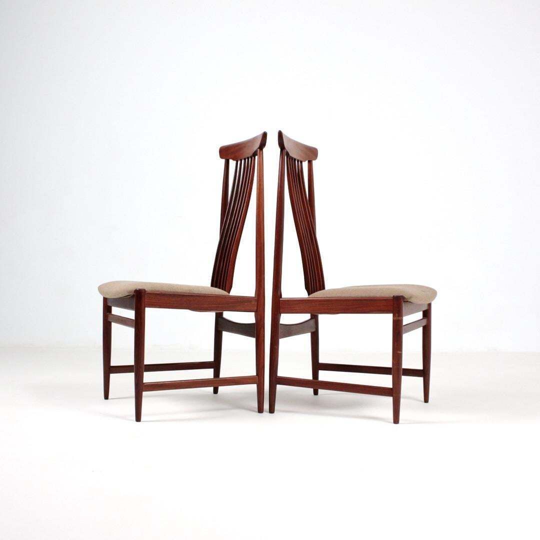 Set Of Two Dining Room Chairs In The Style Of Arne Vodder photo Furniture