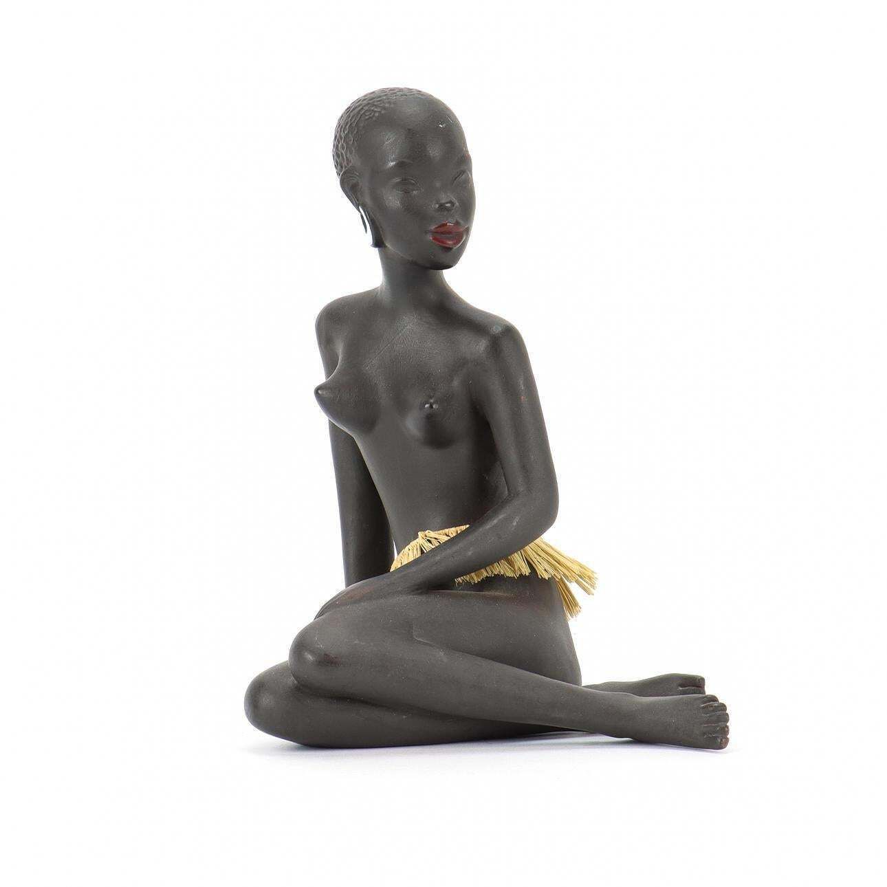 Seating African Woman Gmundner Keramik photo furniture