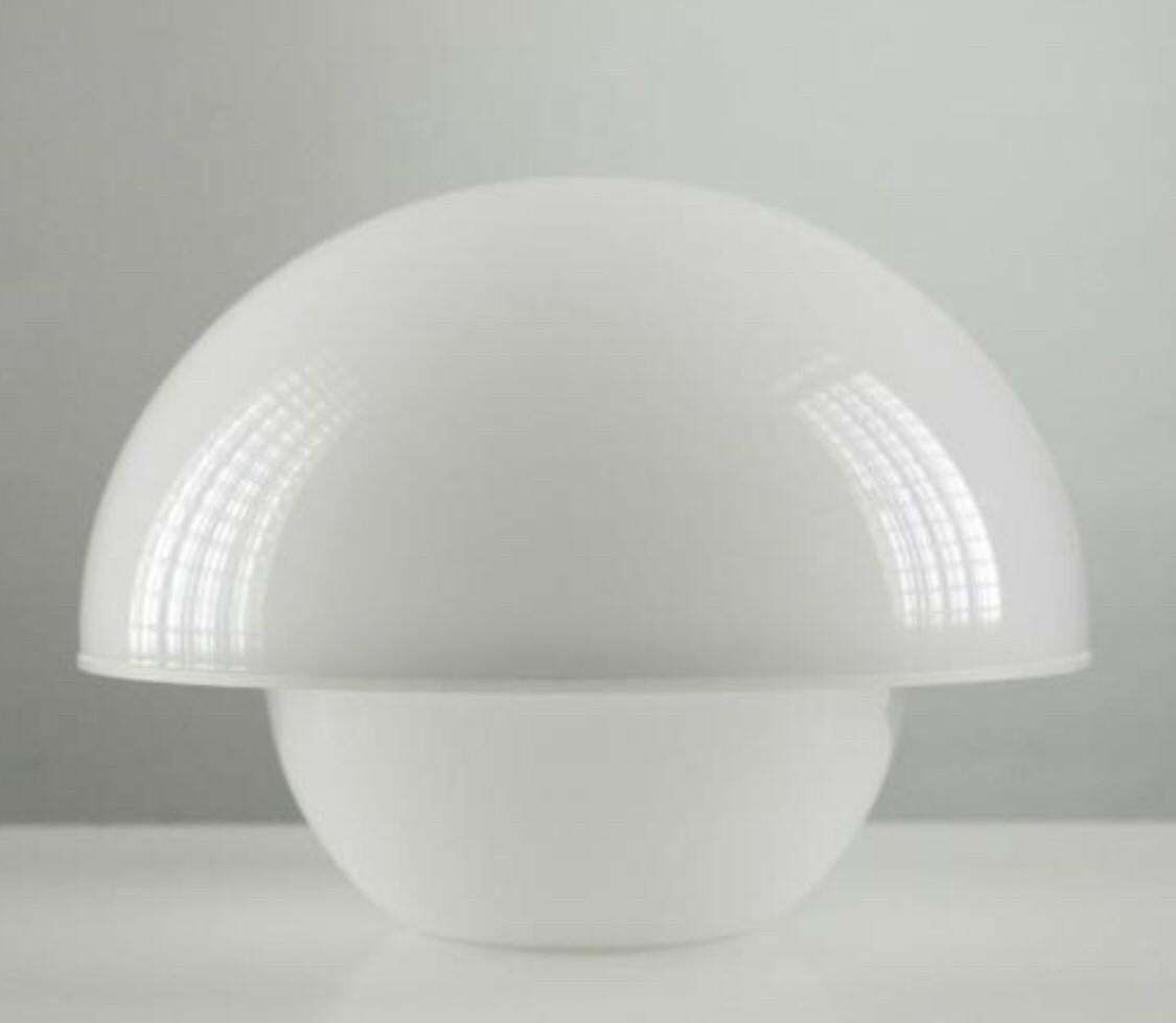 Midcentury White Lucite Table Lamp By André Ricard For Metalarte, 1970s photo vinterior