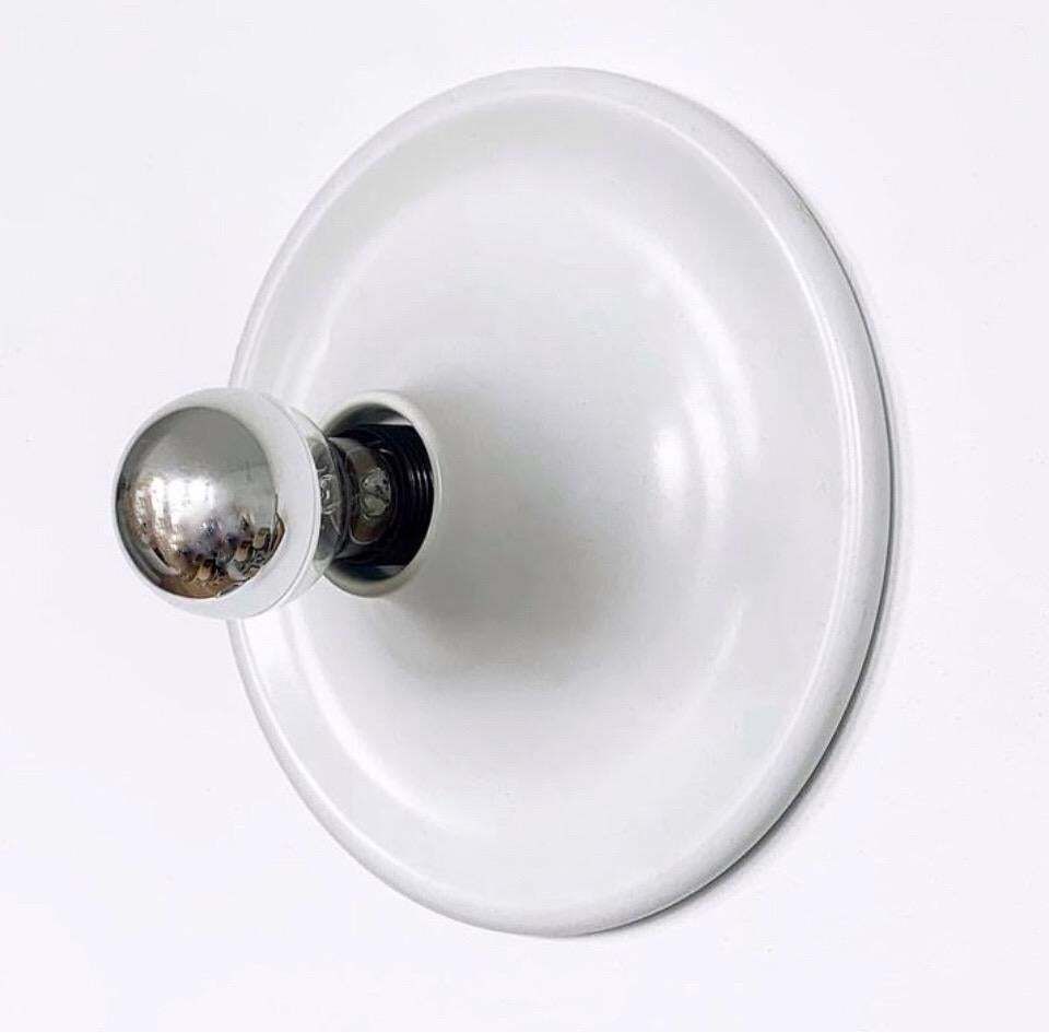 Postmodern Italian Set Of Eight White Wall Sconces By Targetti Sankey, 1980s photo furniture