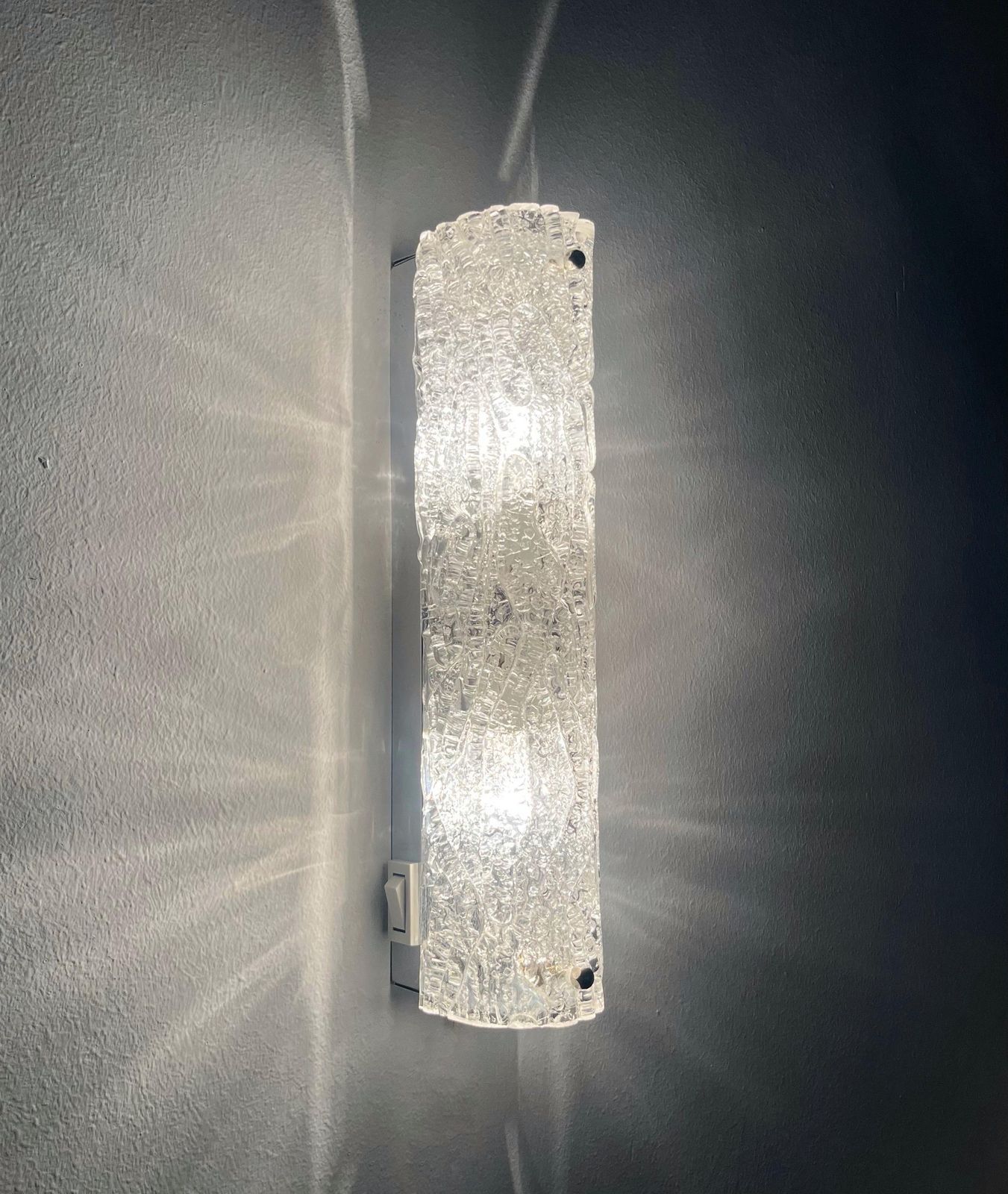 German Midcenturry Pair Of Murano Ice Glass Wall Sconces By Hillebrand, 1970s photo vinterior